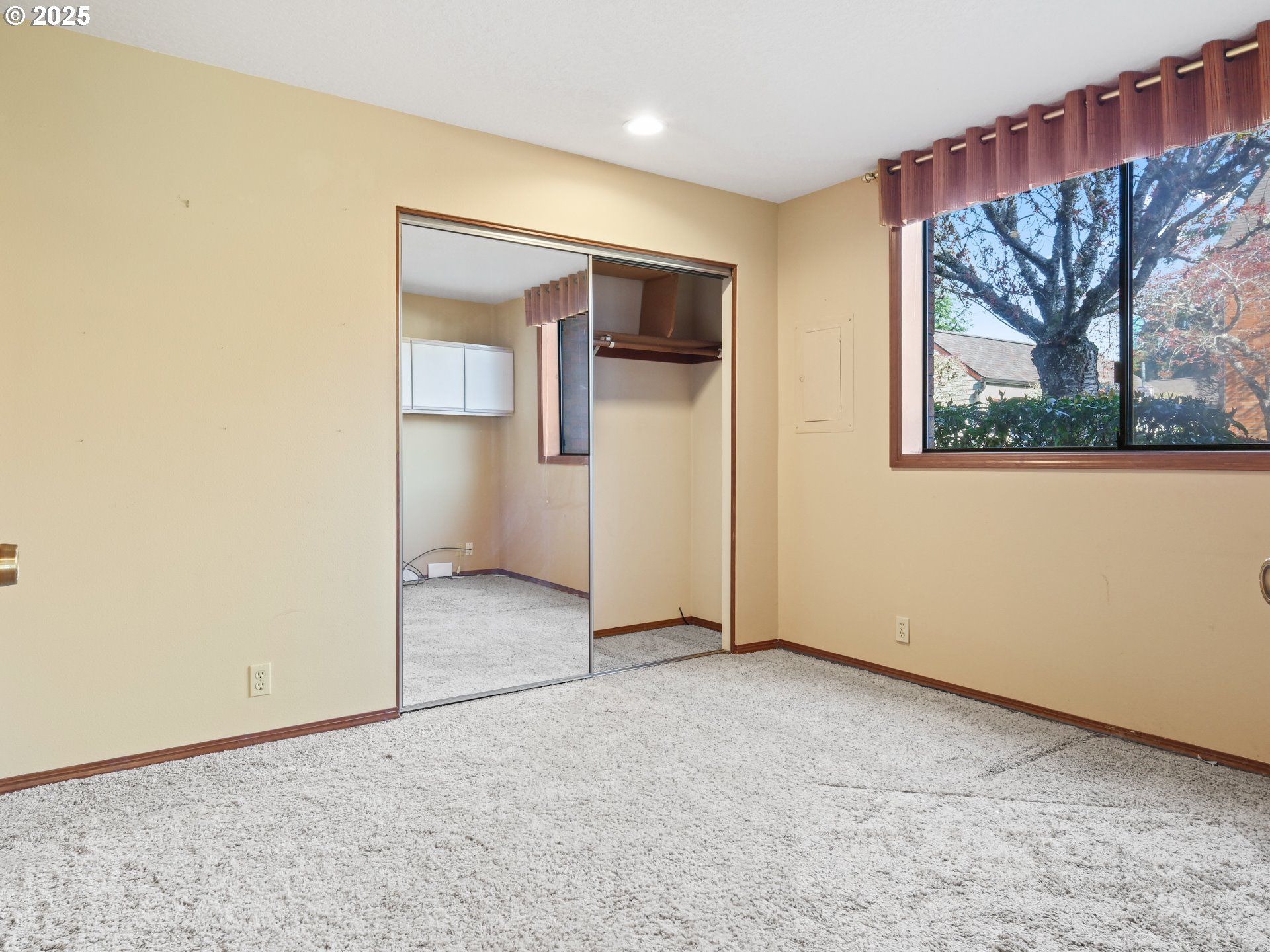 11992 SW ROYALTY CT
