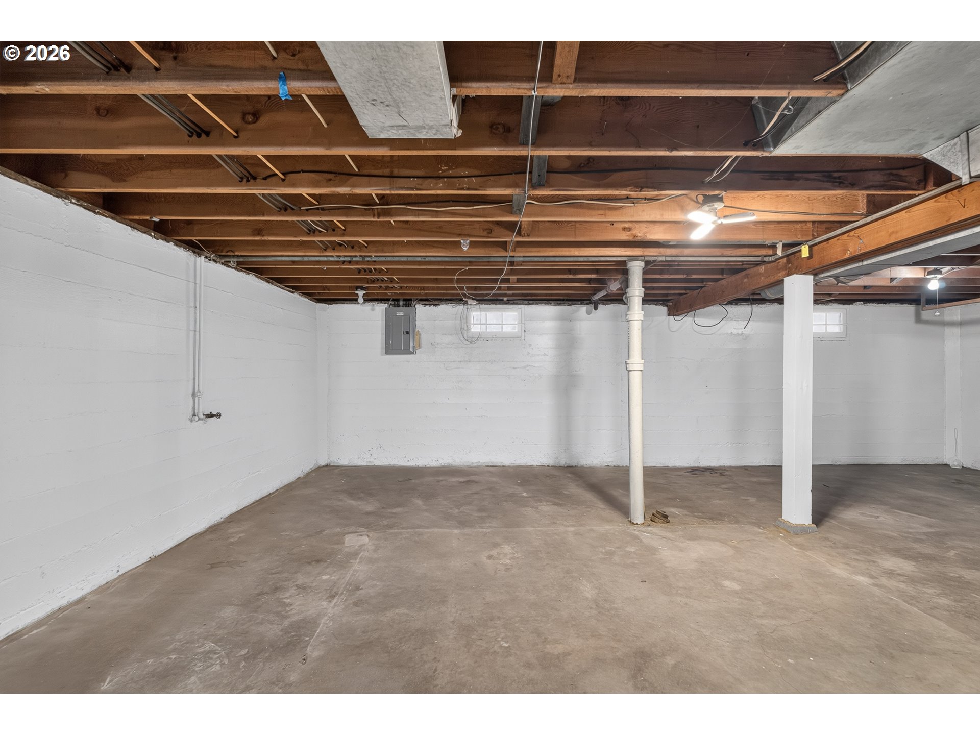 7224 N OMAHA AVE
