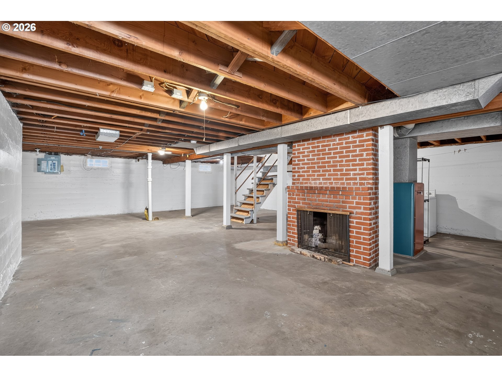 7224 N OMAHA AVE