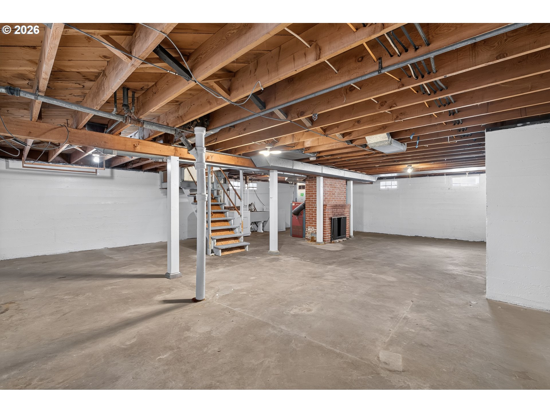 7224 N OMAHA AVE