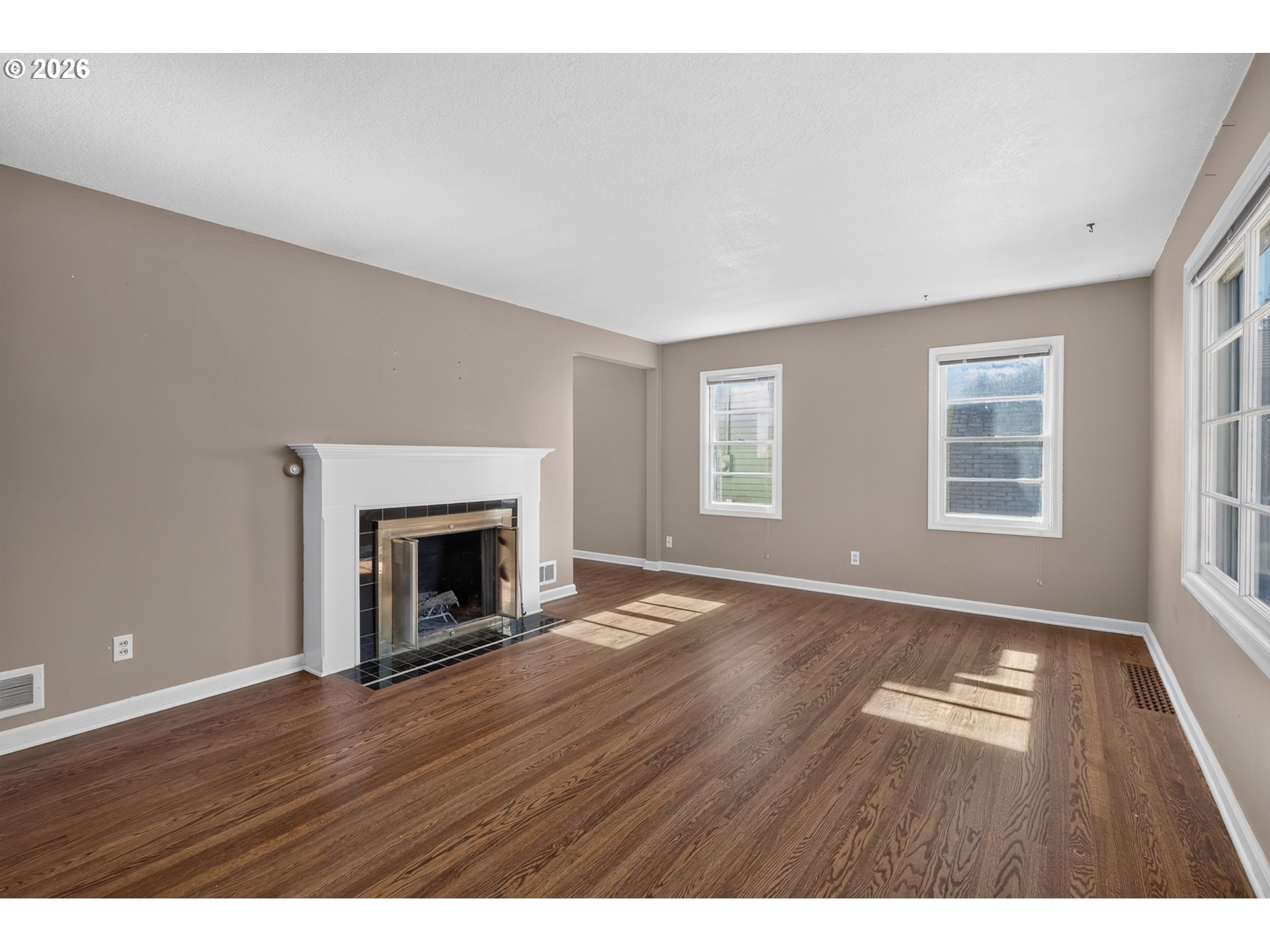 7224 N OMAHA AVE