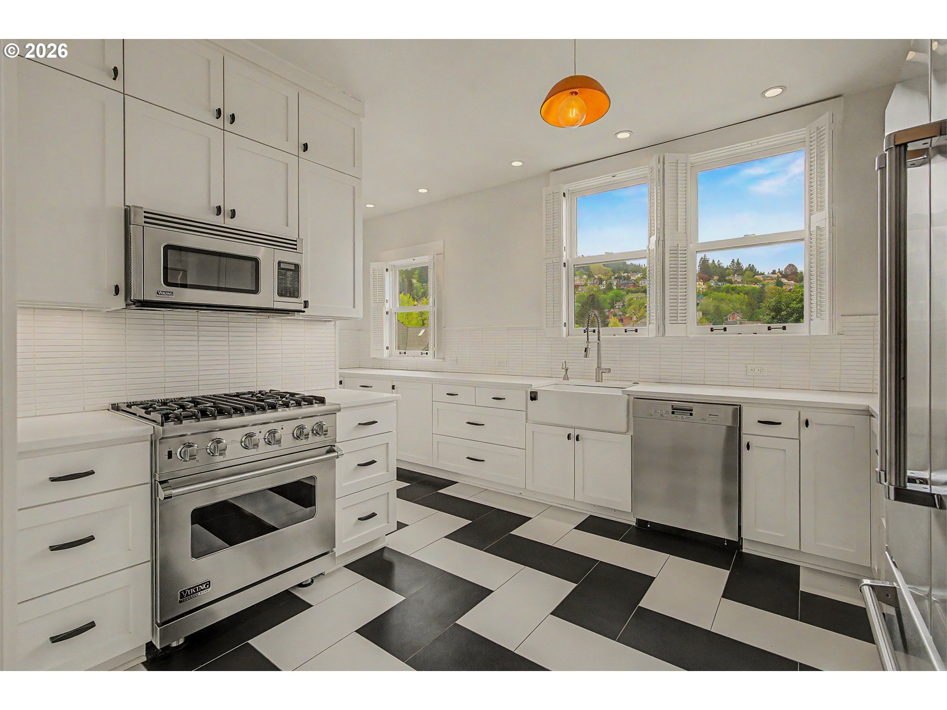 2387 NW NORTHRUP ST 9