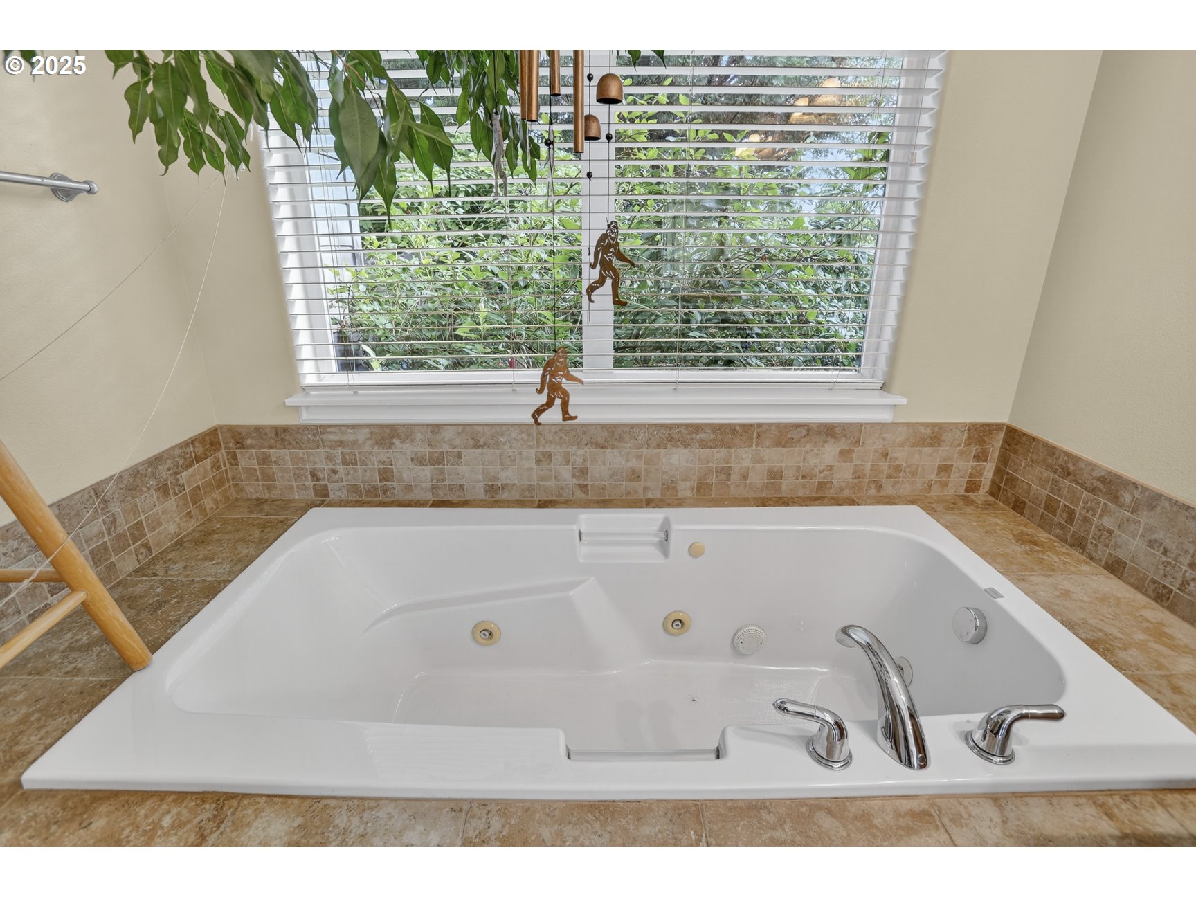 35552 IRIS WAY, St. Helens
