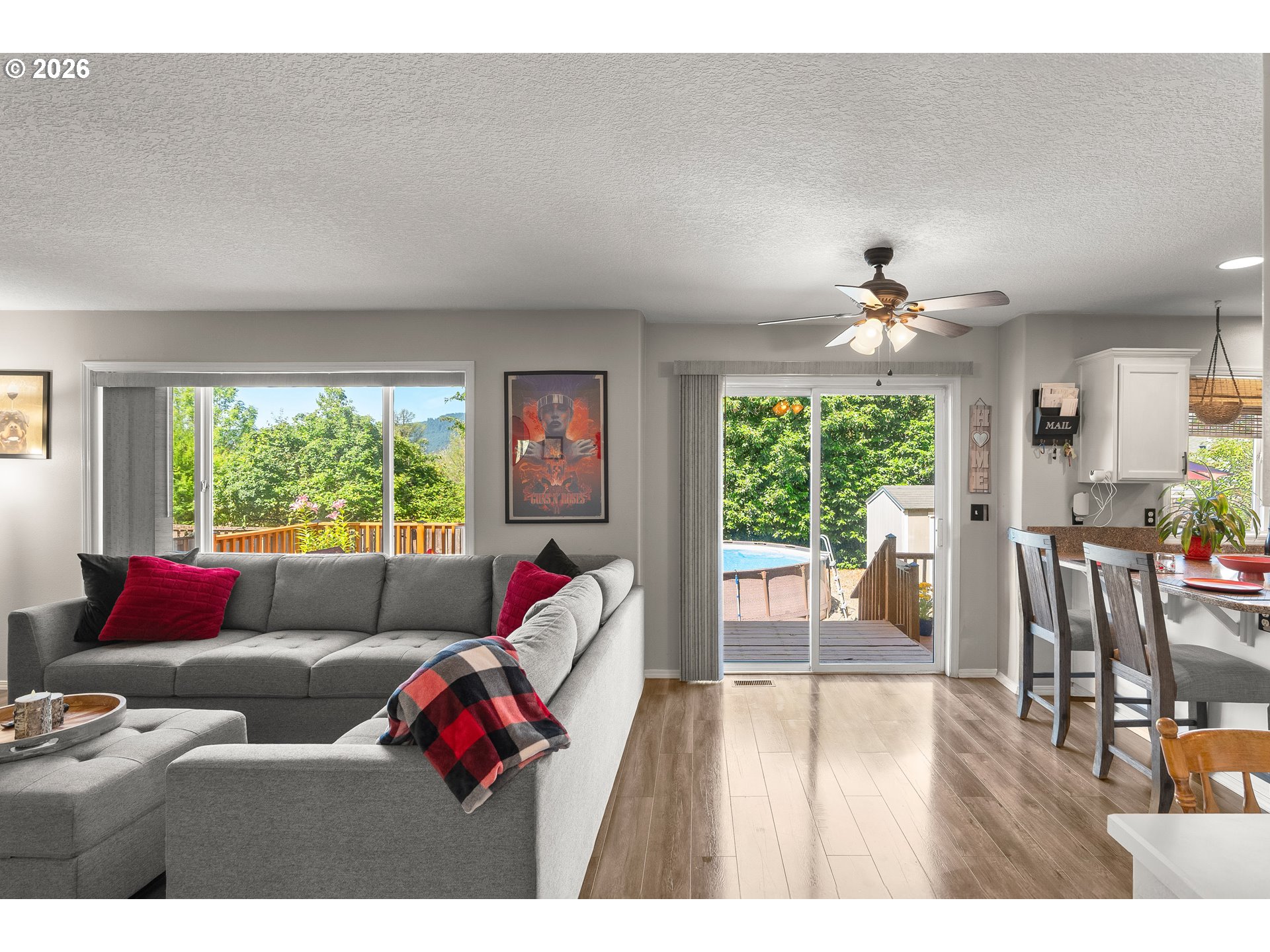 2622 STRASBURG DR