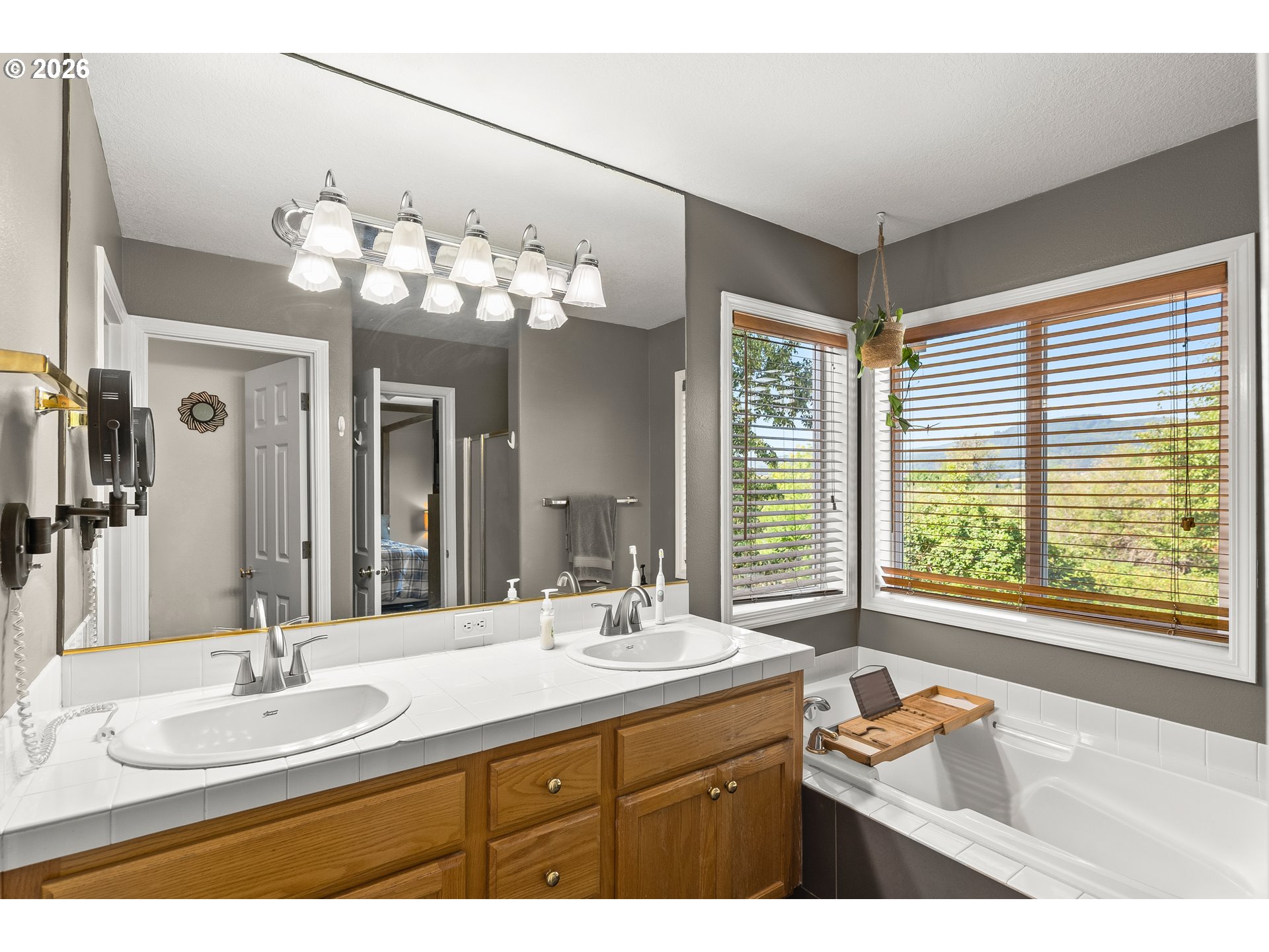 2622 STRASBURG DR