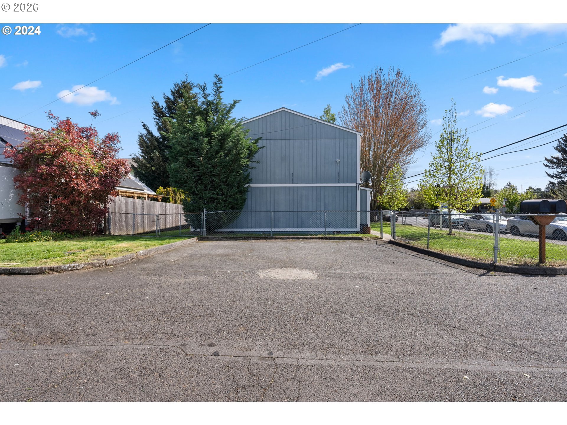 5123/5125 NE KILLINGSWORTH ST