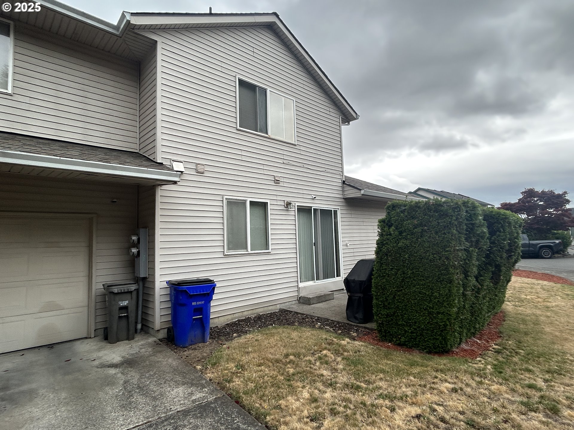 1022 NE LIJA LOOP
