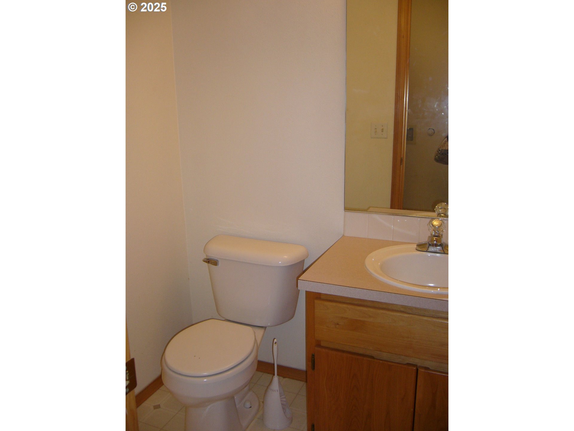 1022 NE LIJA LOOP