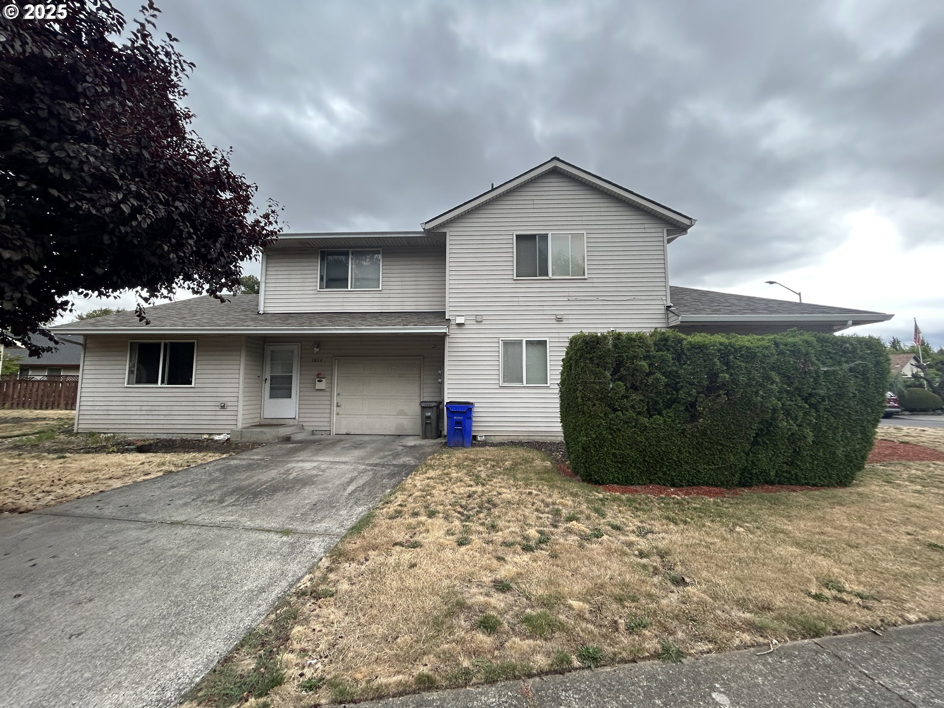 1022 NE LIJA LOOP