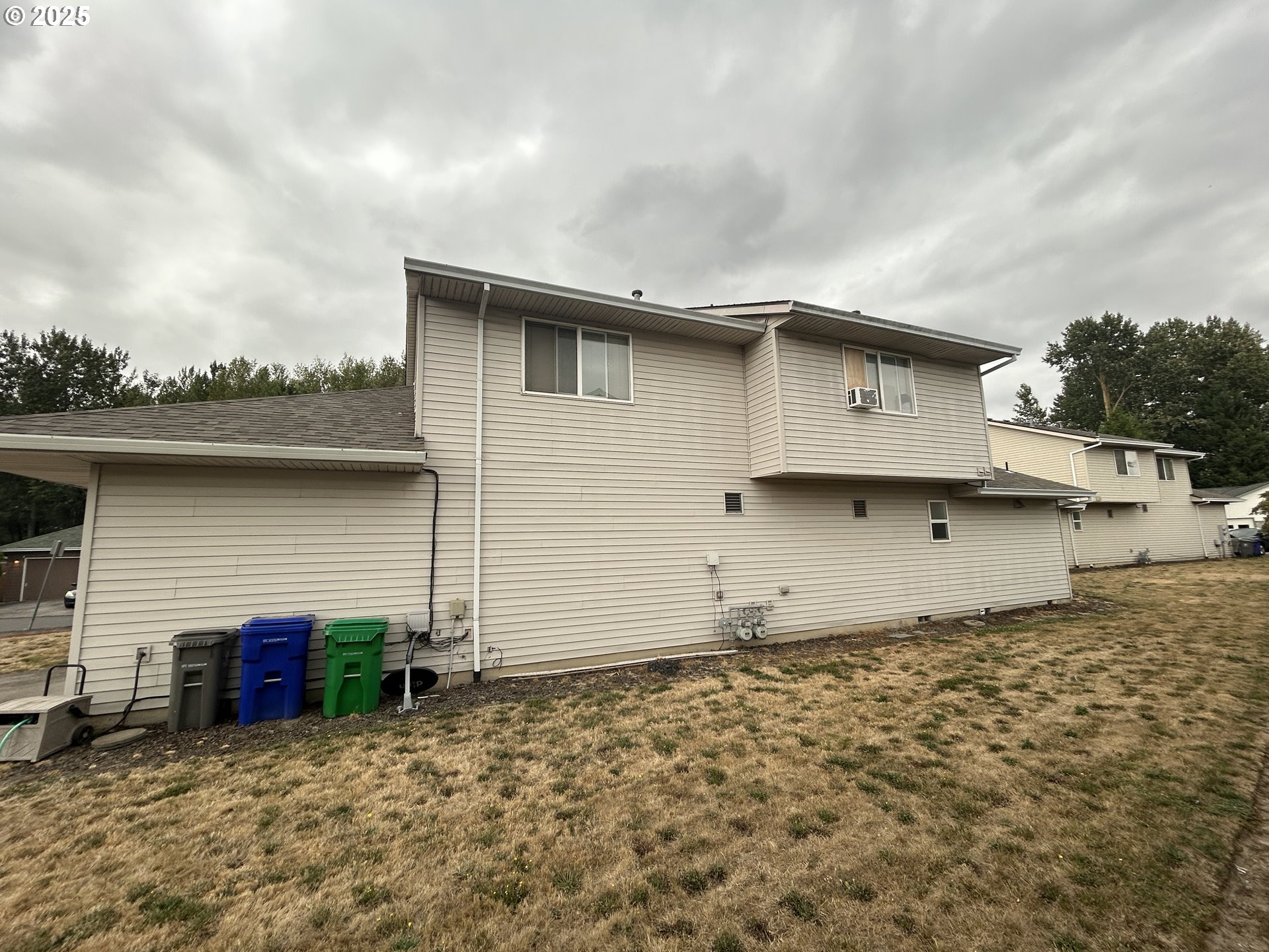 1022 NE LIJA LOOP