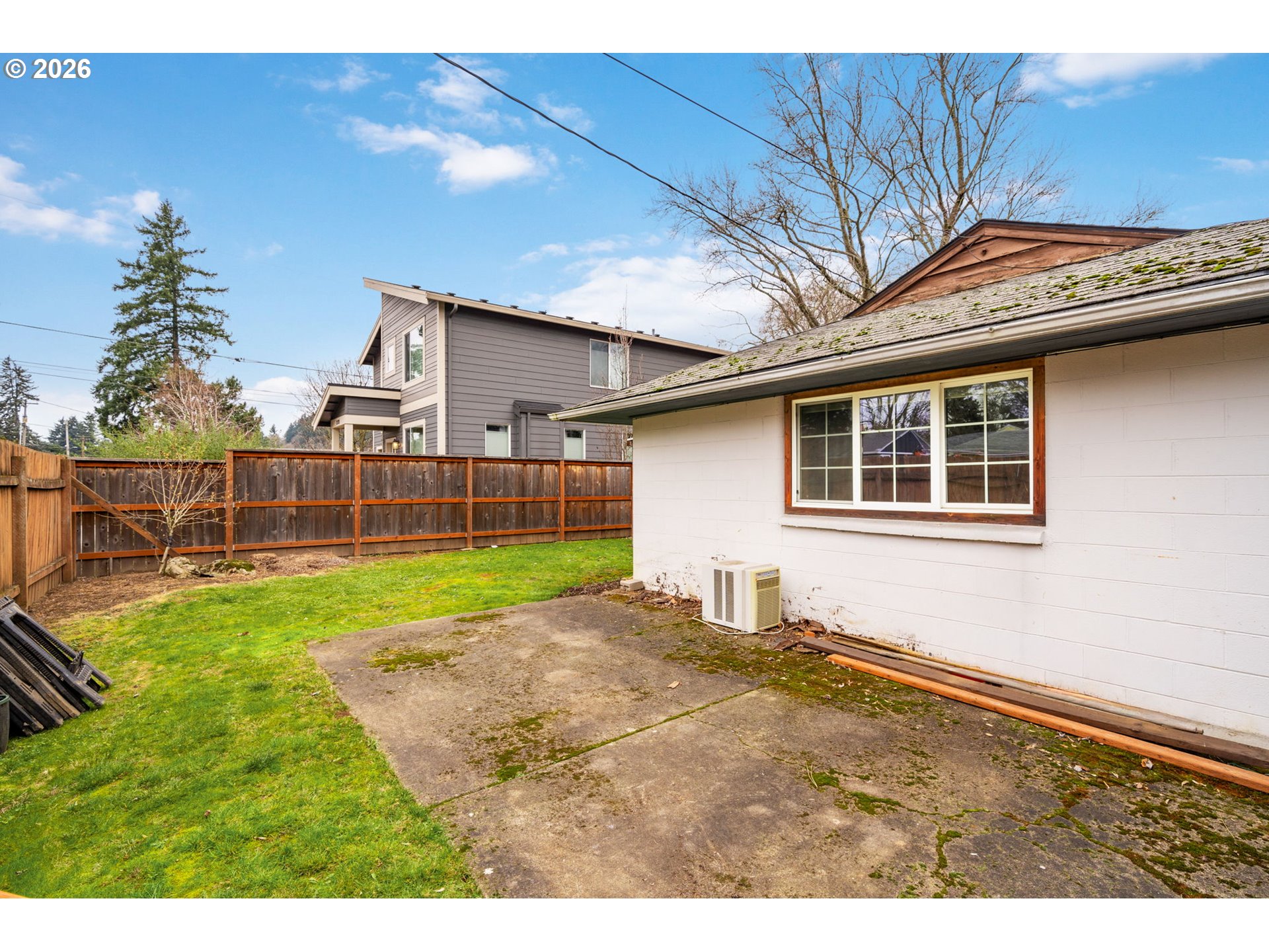 9011 NE TILLAMOOK ST