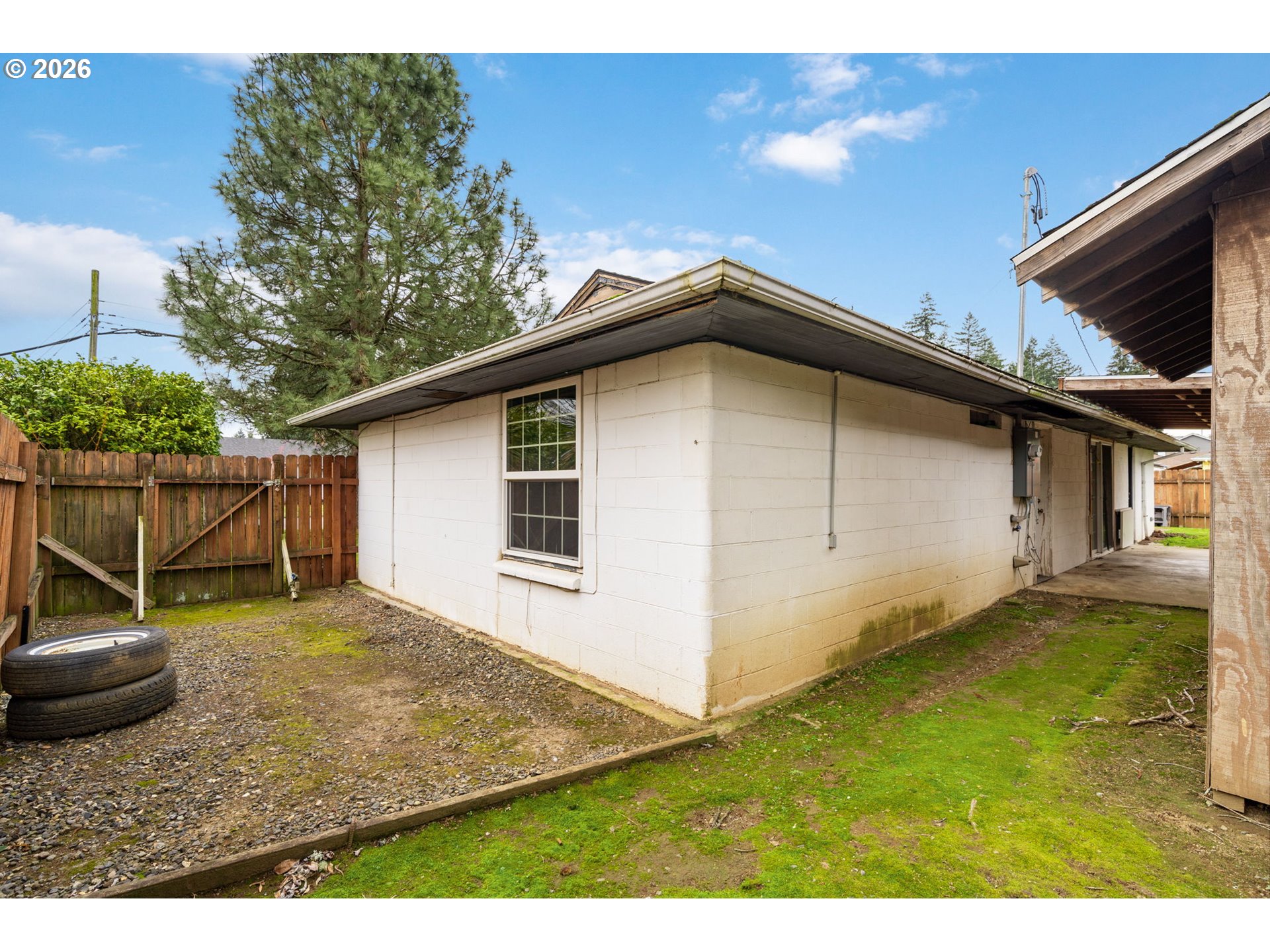 9011 NE TILLAMOOK ST