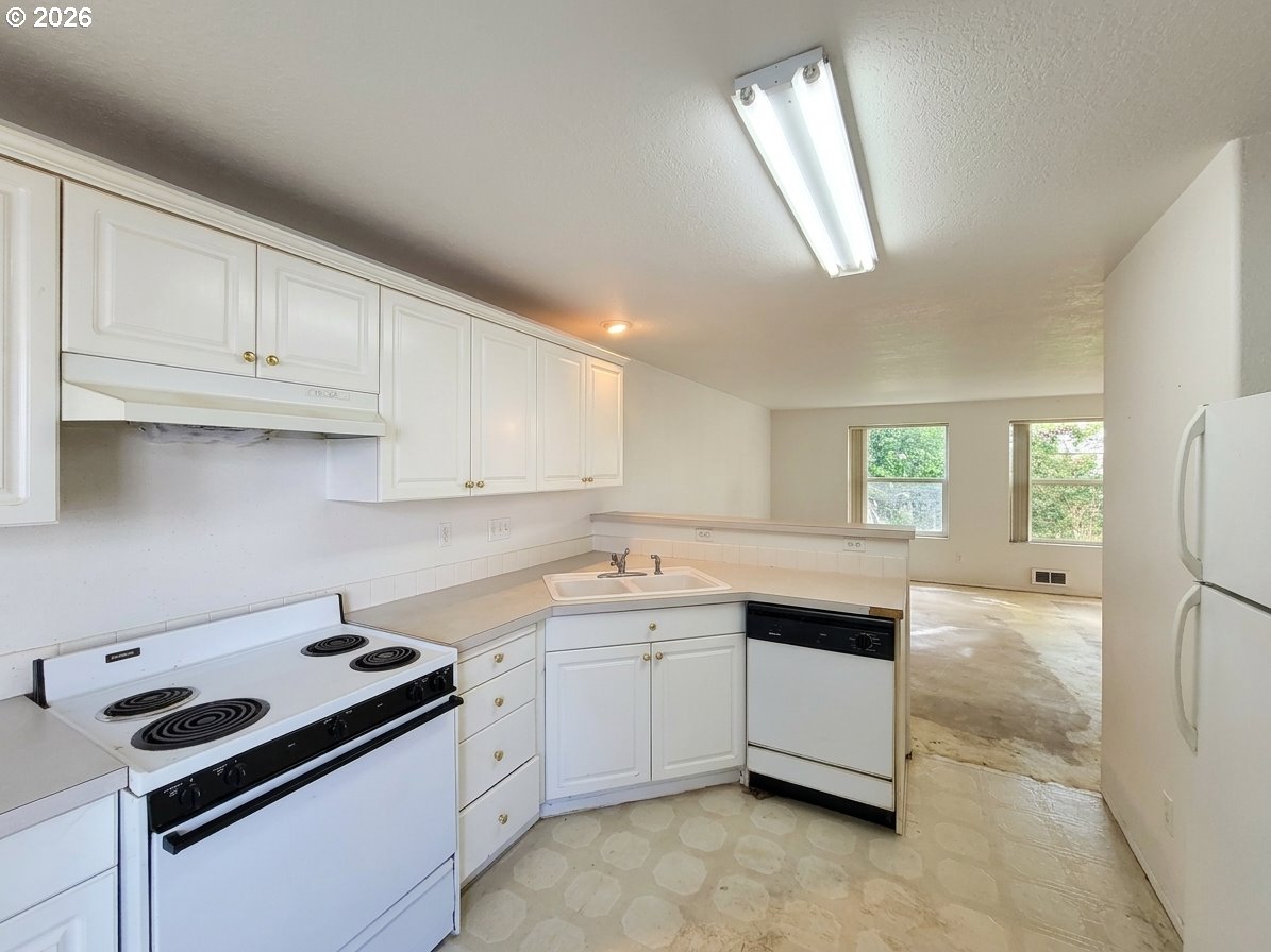 991 SW ELMONICA PL