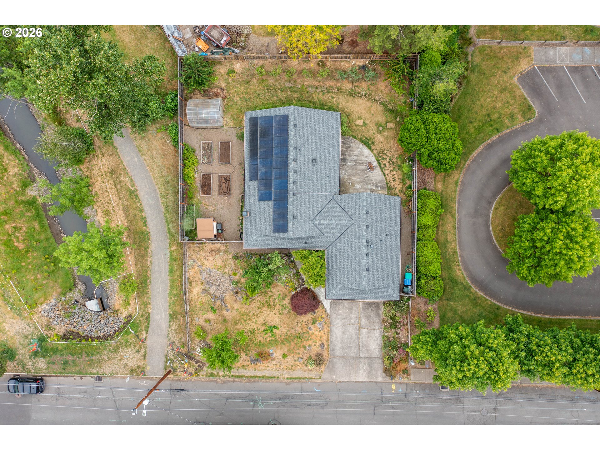 6683 SE CLACKAMAS RD