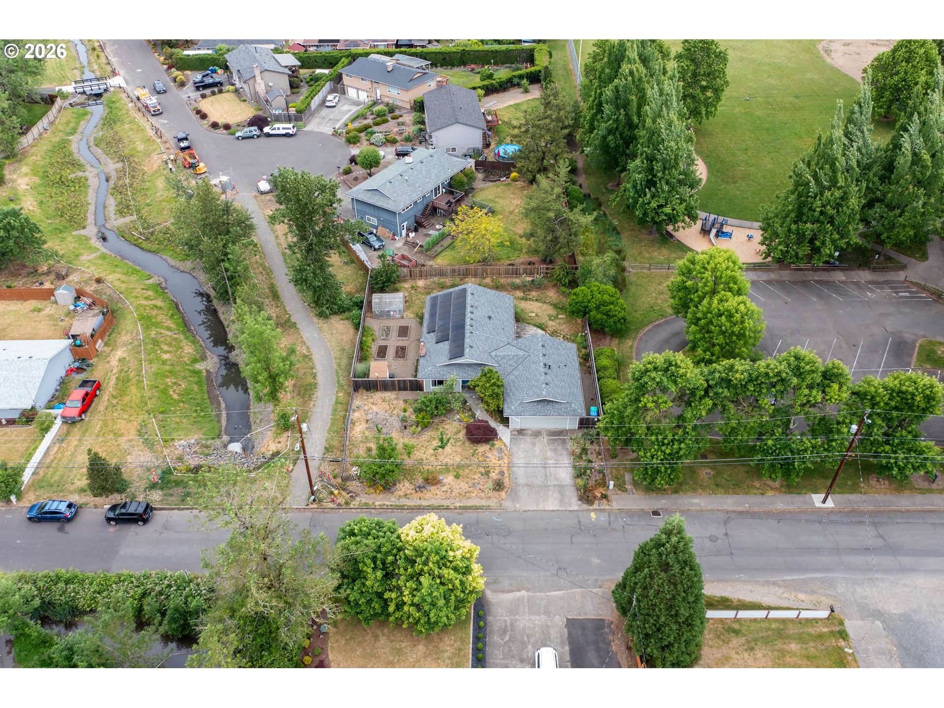 6683 SE CLACKAMAS RD