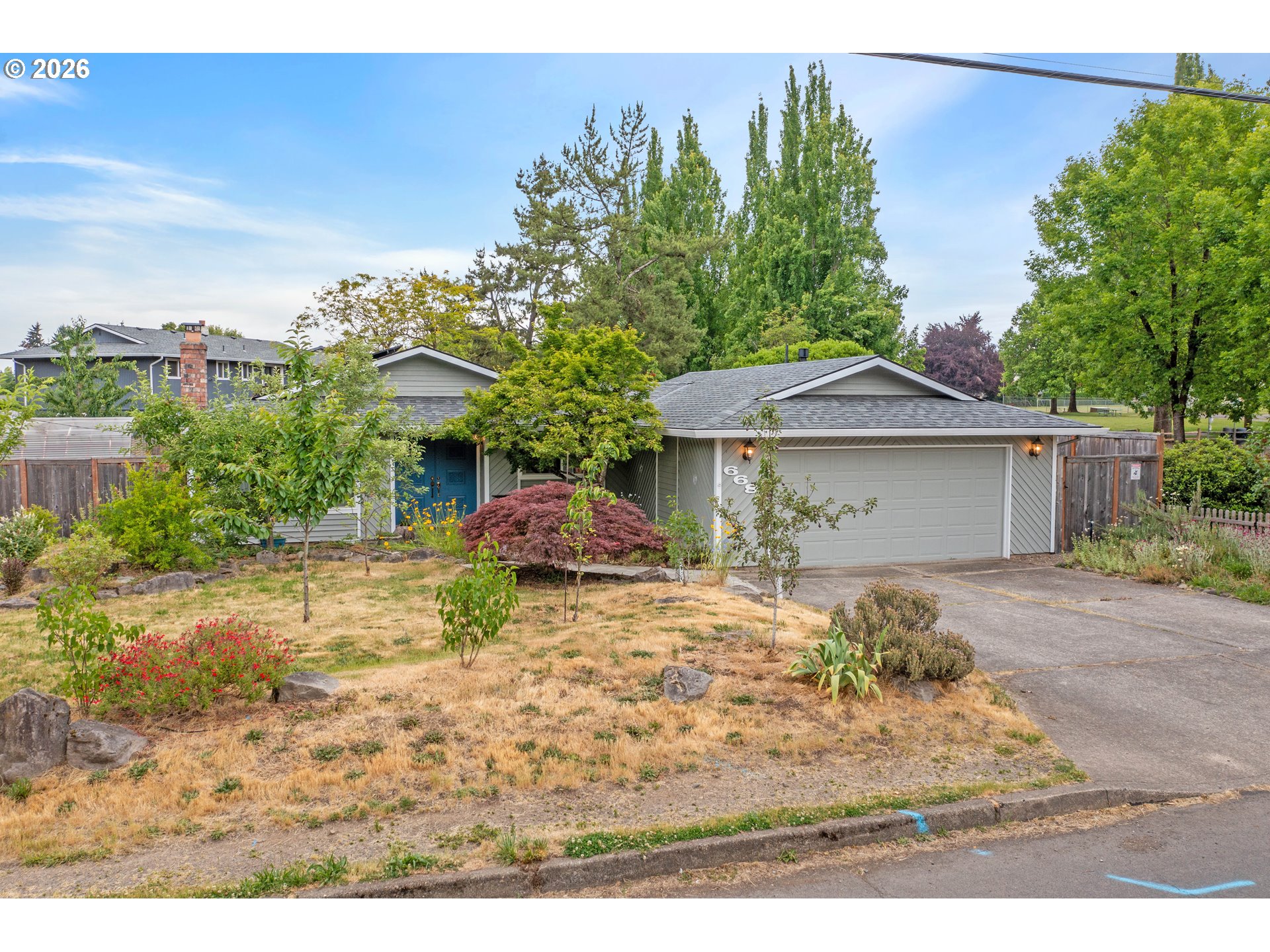 6683 SE CLACKAMAS RD