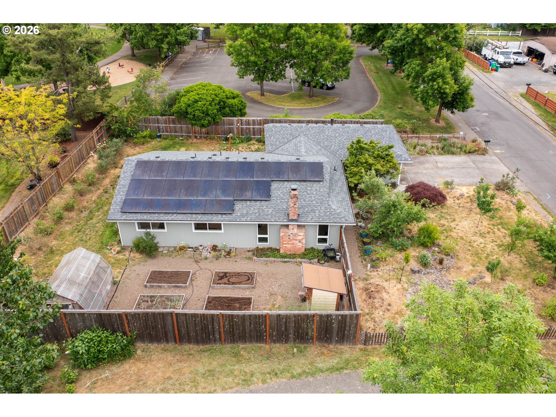 6683 SE CLACKAMAS RD