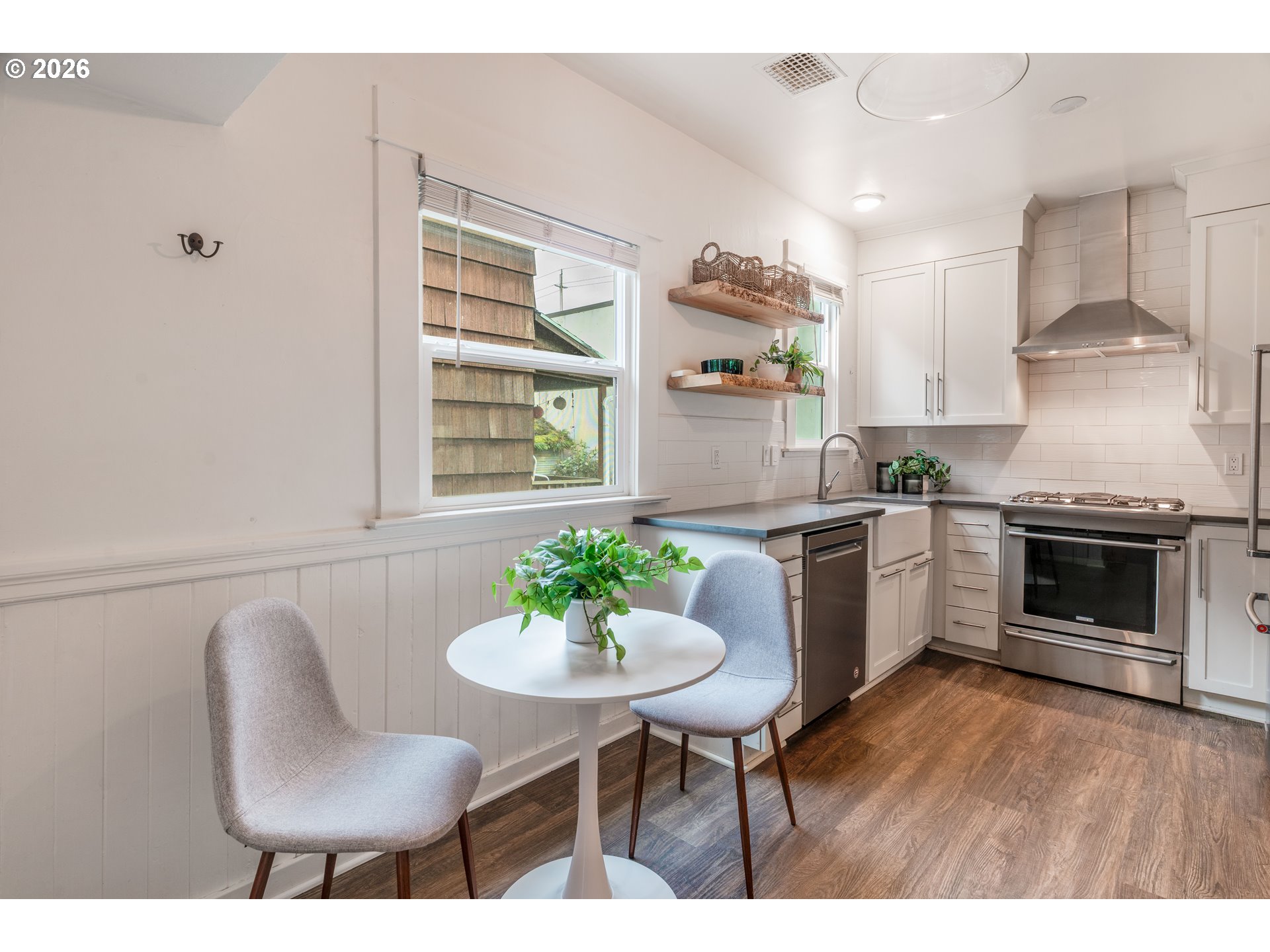 536 NE SAN RAFAEL ST