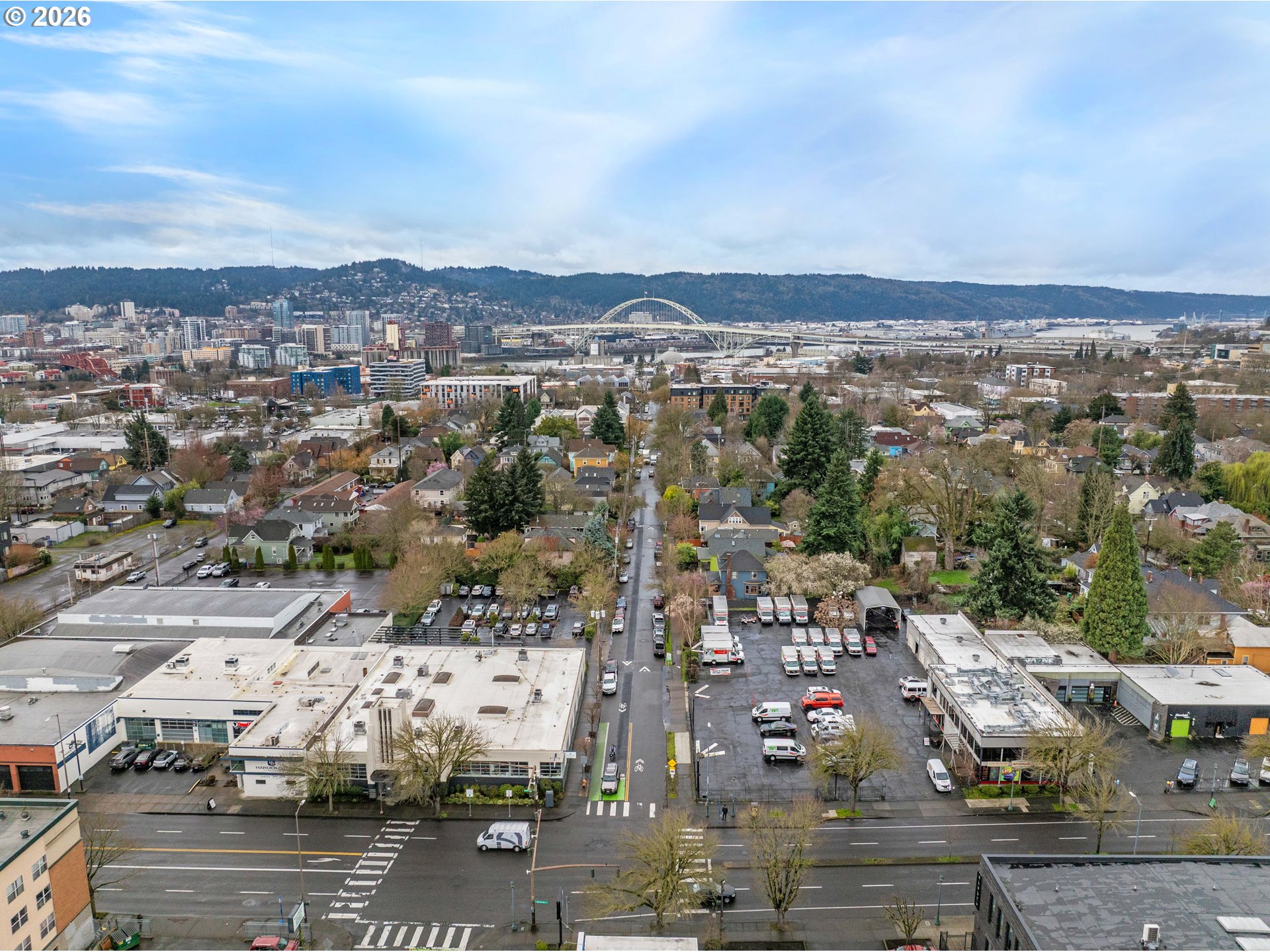 536 NE SAN RAFAEL ST