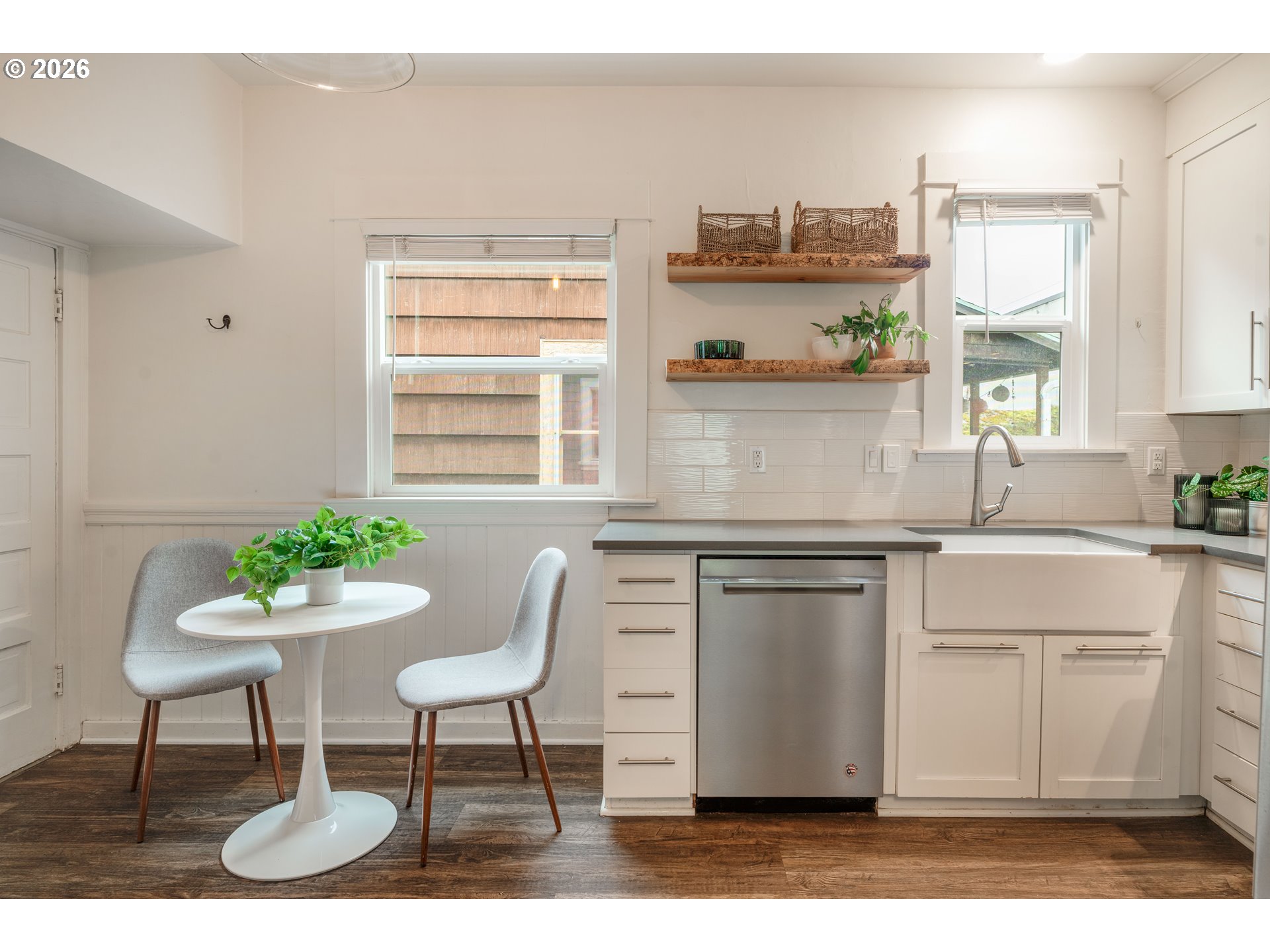 536 NE SAN RAFAEL ST