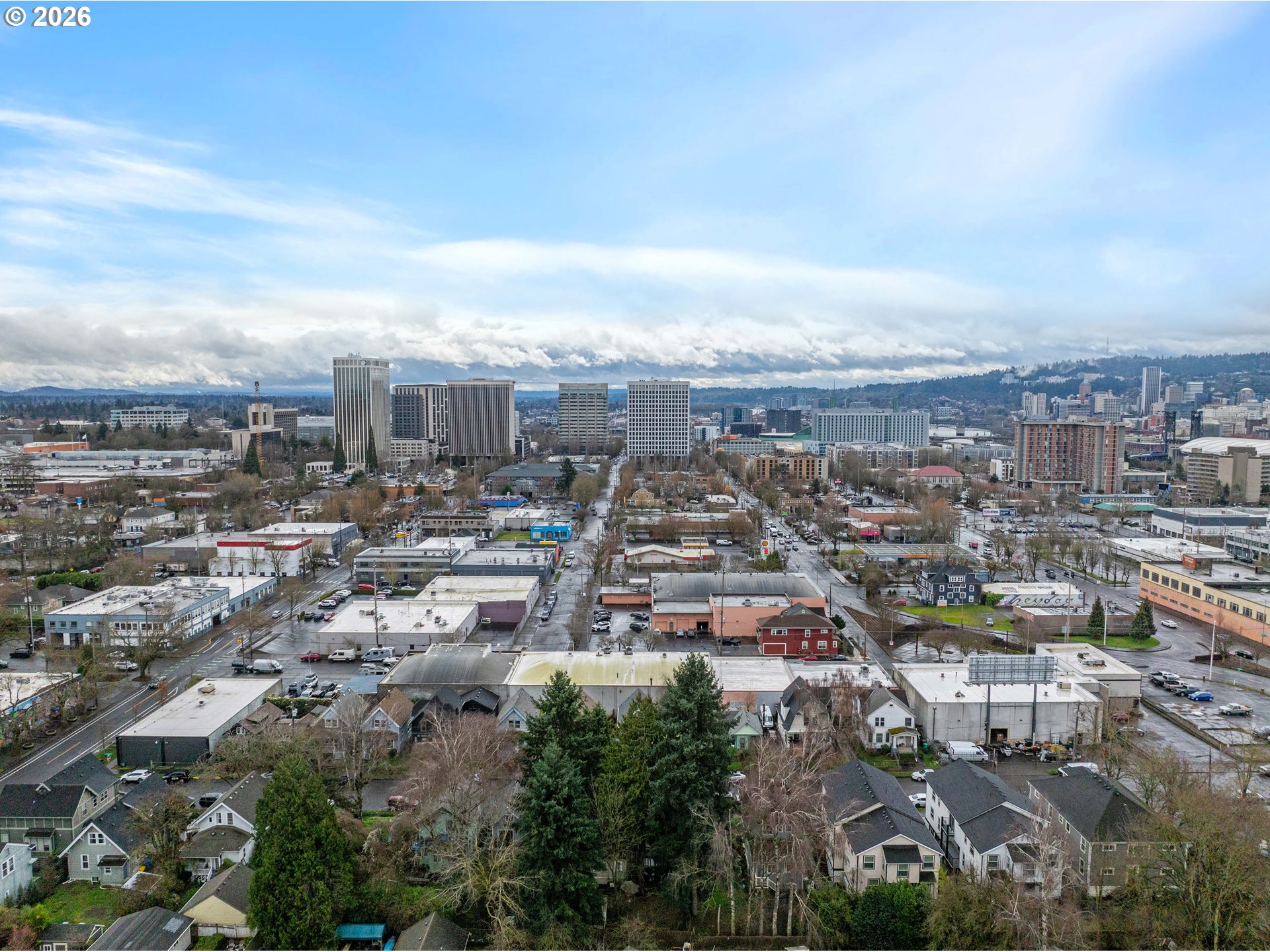 536 NE SAN RAFAEL ST