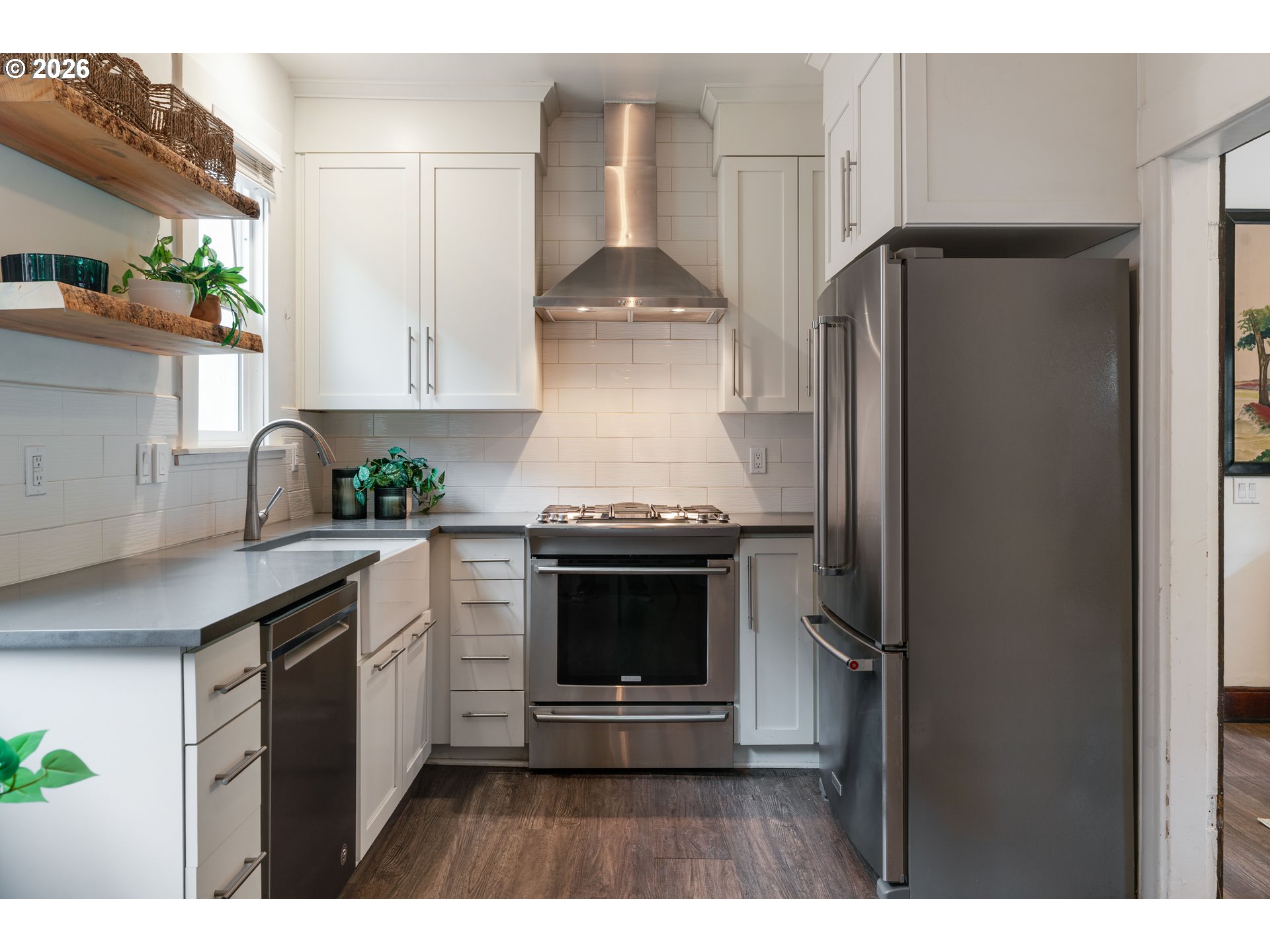 536 NE SAN RAFAEL ST