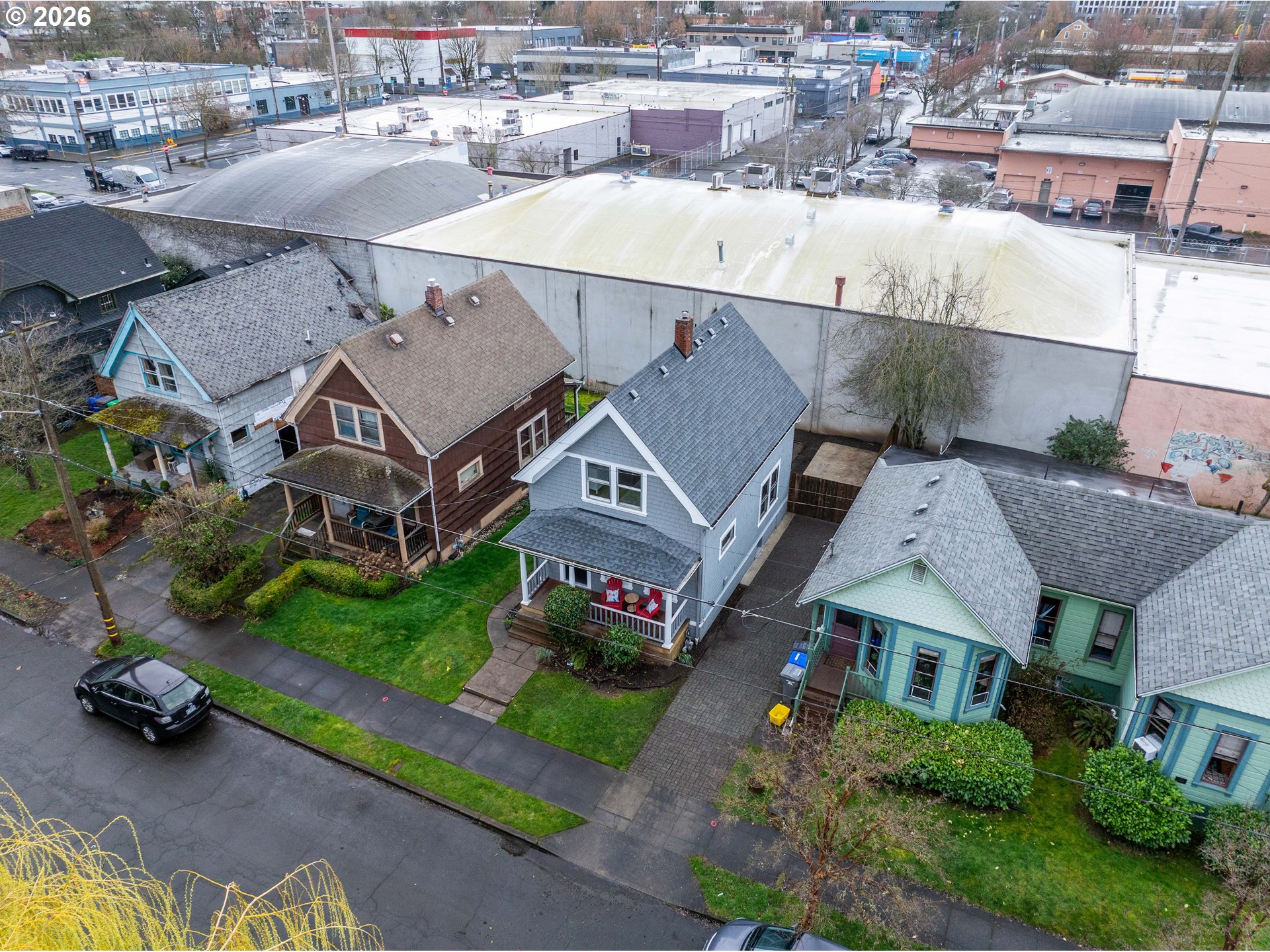 536 NE SAN RAFAEL ST