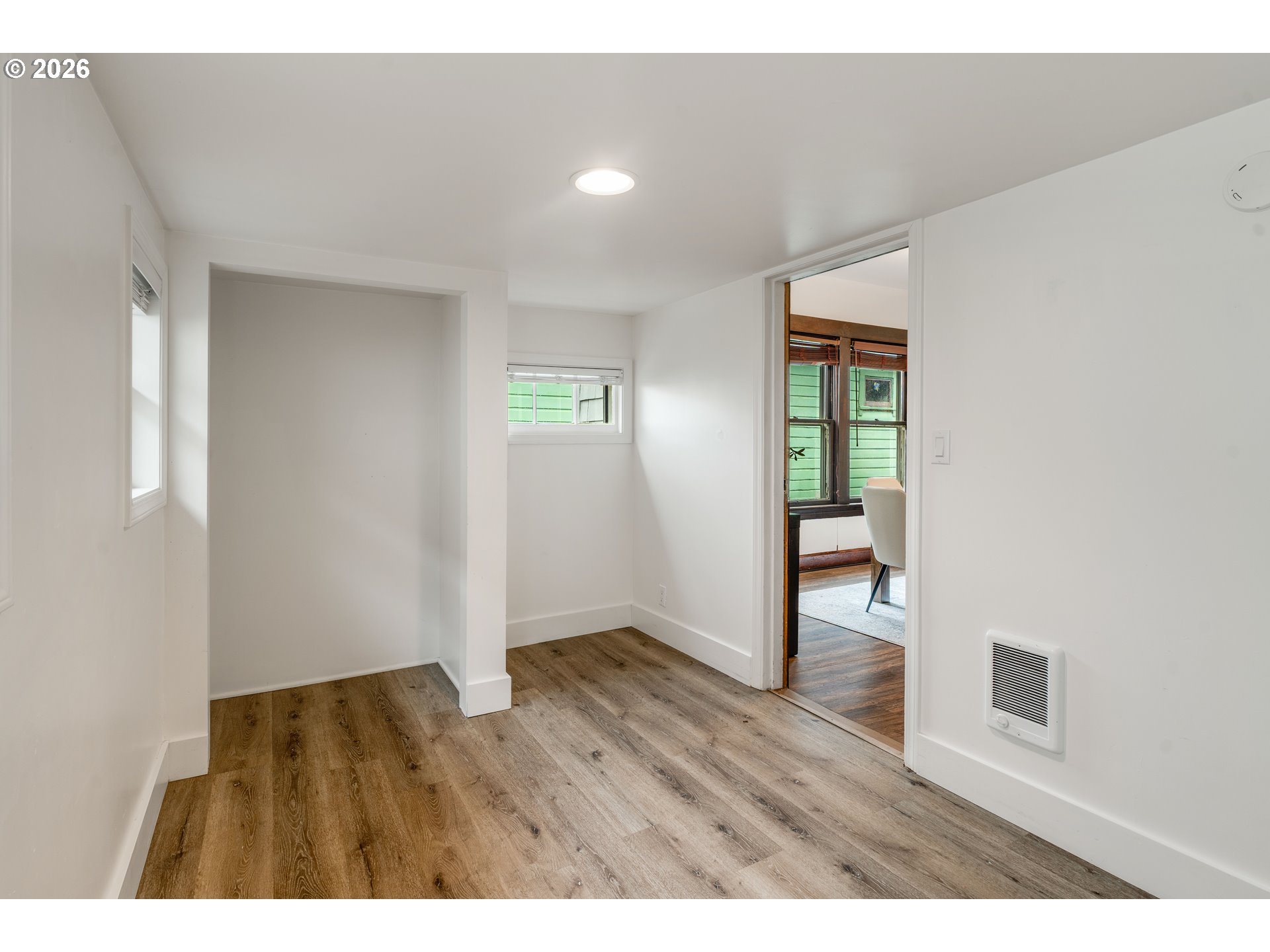 536 NE SAN RAFAEL ST