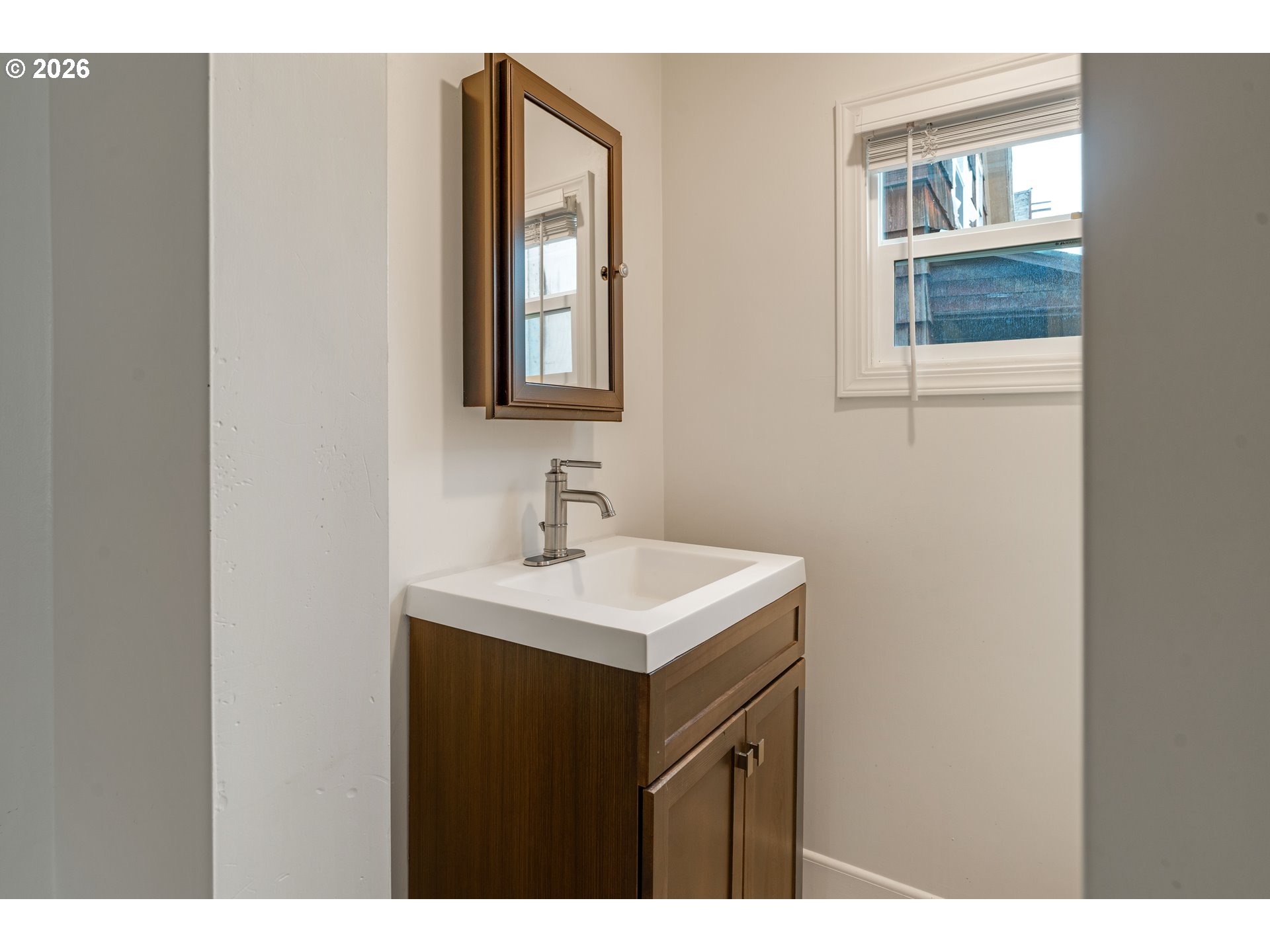 536 NE SAN RAFAEL ST