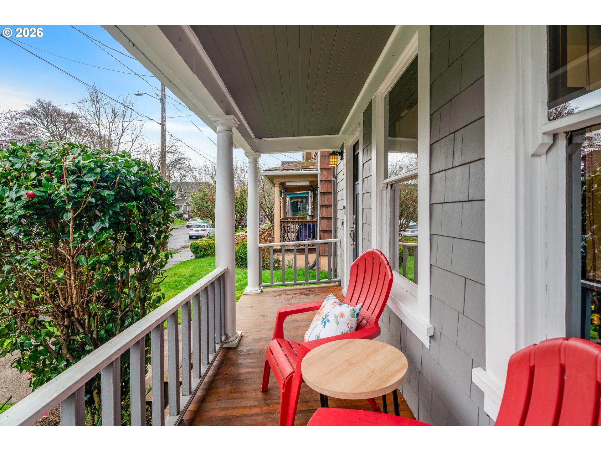 536 NE SAN RAFAEL ST