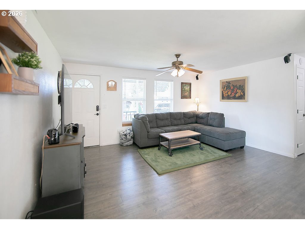 535 DIANE ST