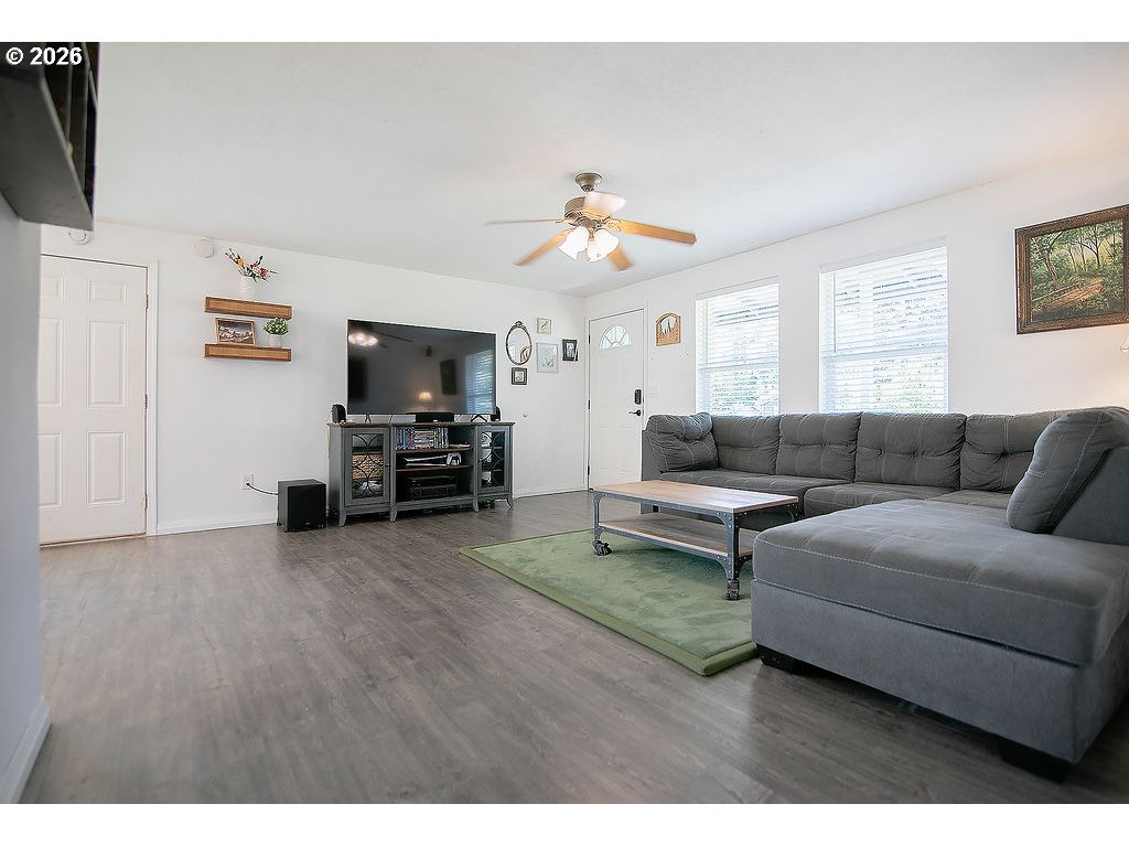 535 DIANE ST