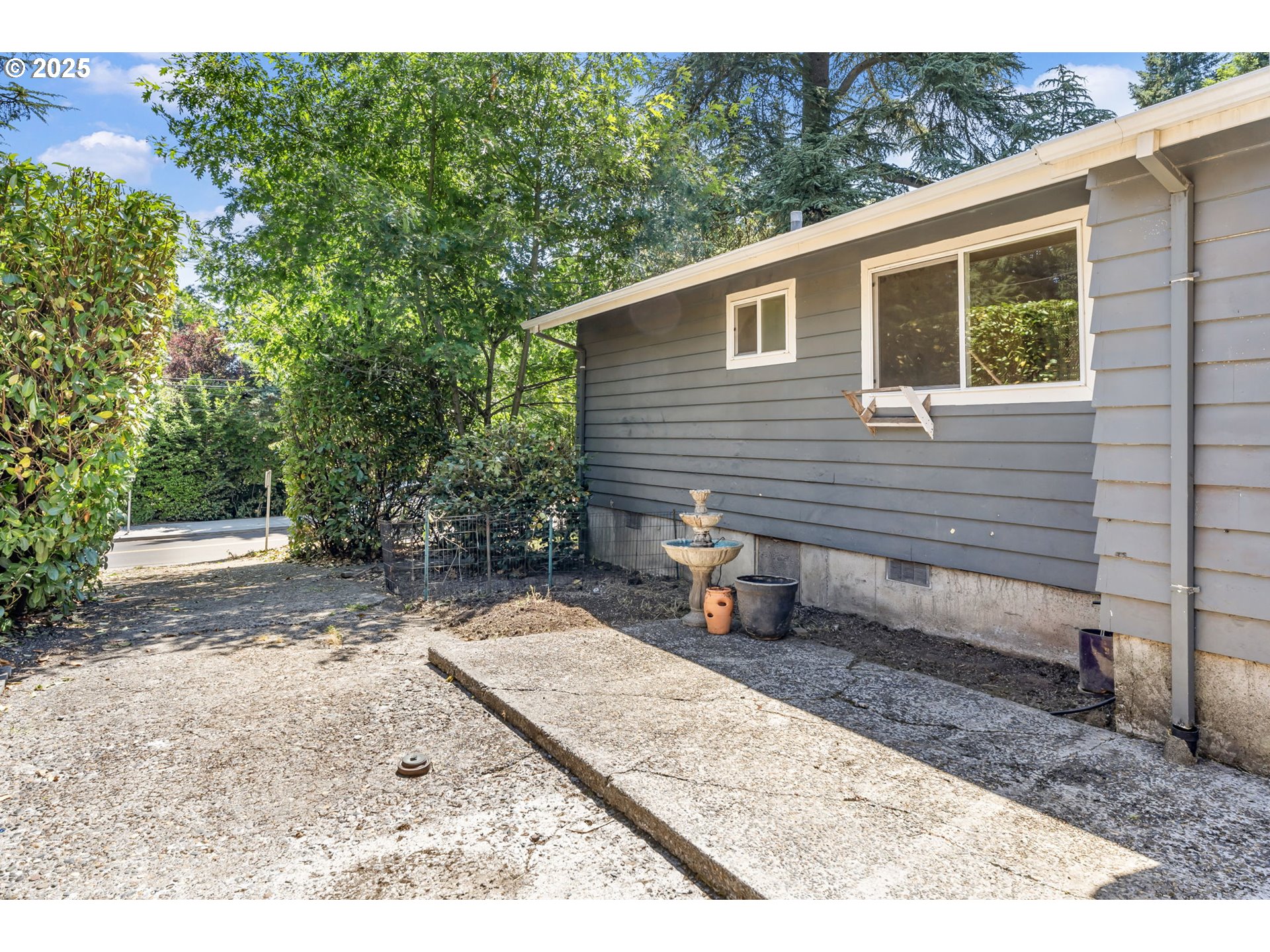2601 SW TAYLORS FERRY RD