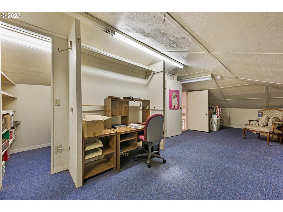 8091 SW SACAJAWEA WAY