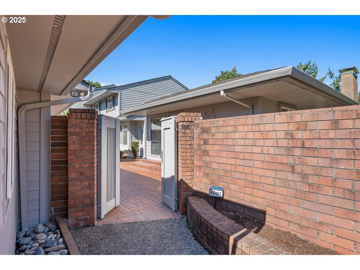 8091 SW SACAJAWEA WAY