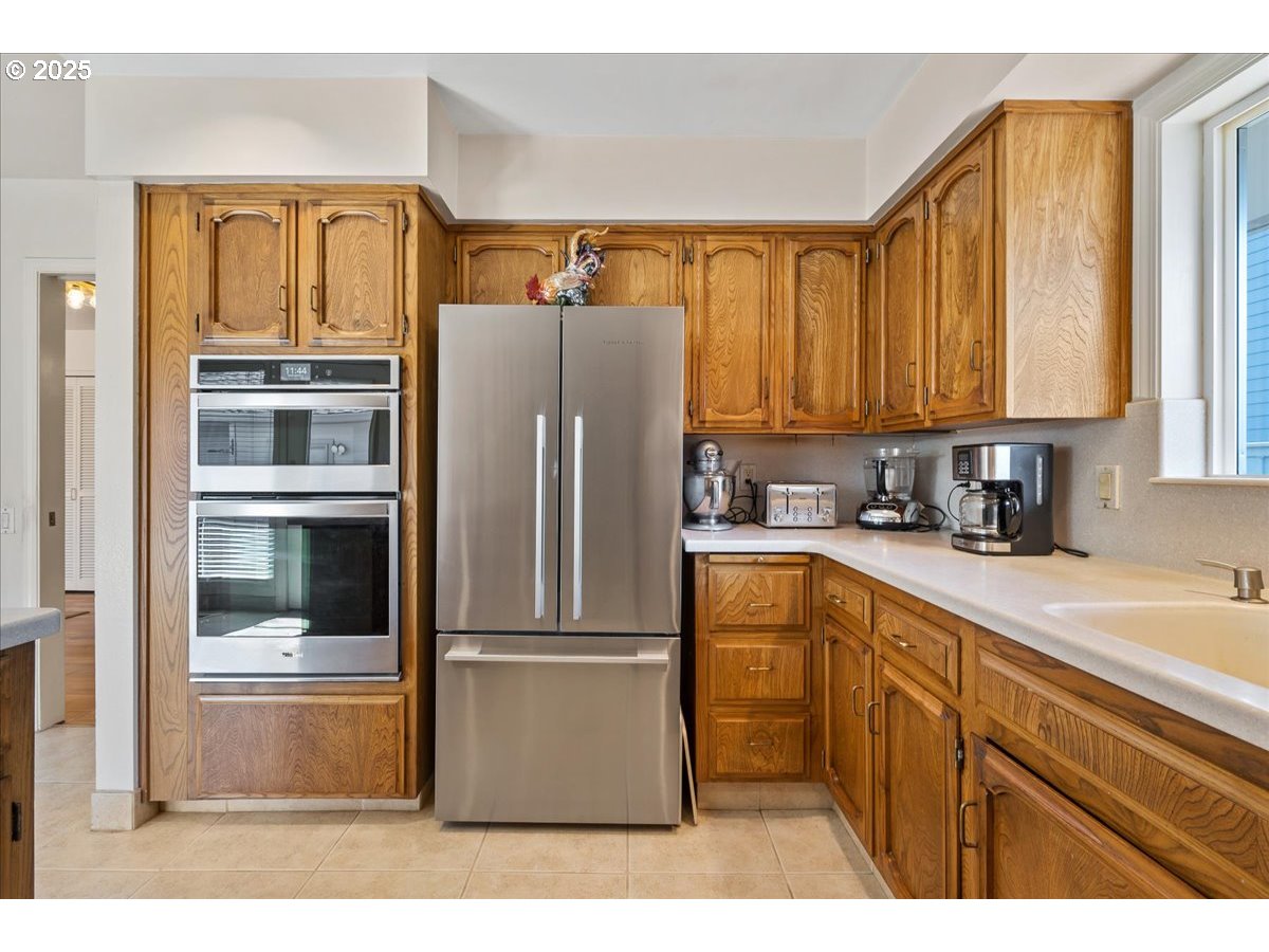 8091 SW SACAJAWEA WAY