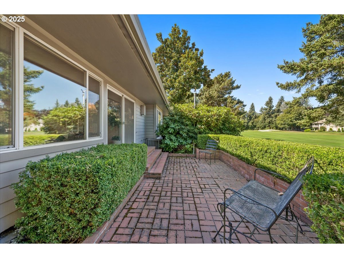 8091 SW SACAJAWEA WAY