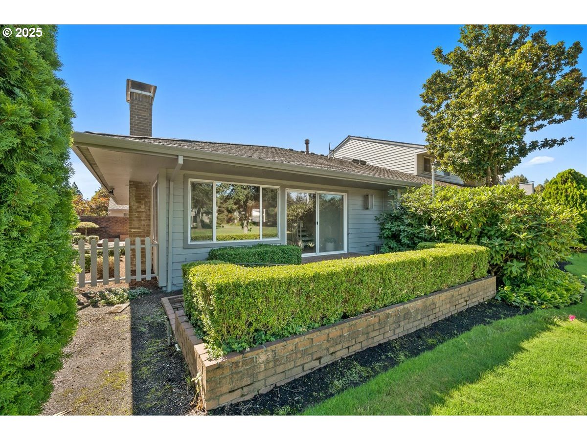 8091 SW SACAJAWEA WAY