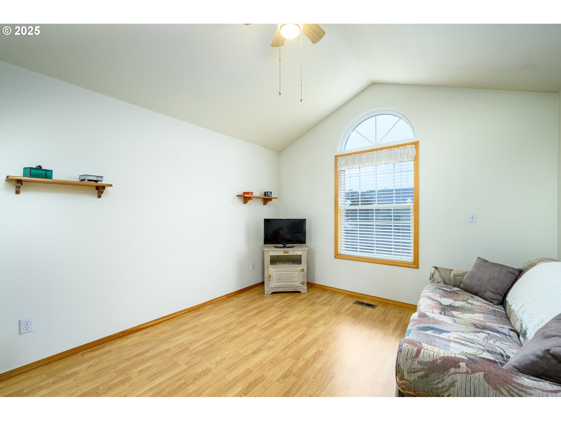 1583 SW JAMES ST, McMinnville