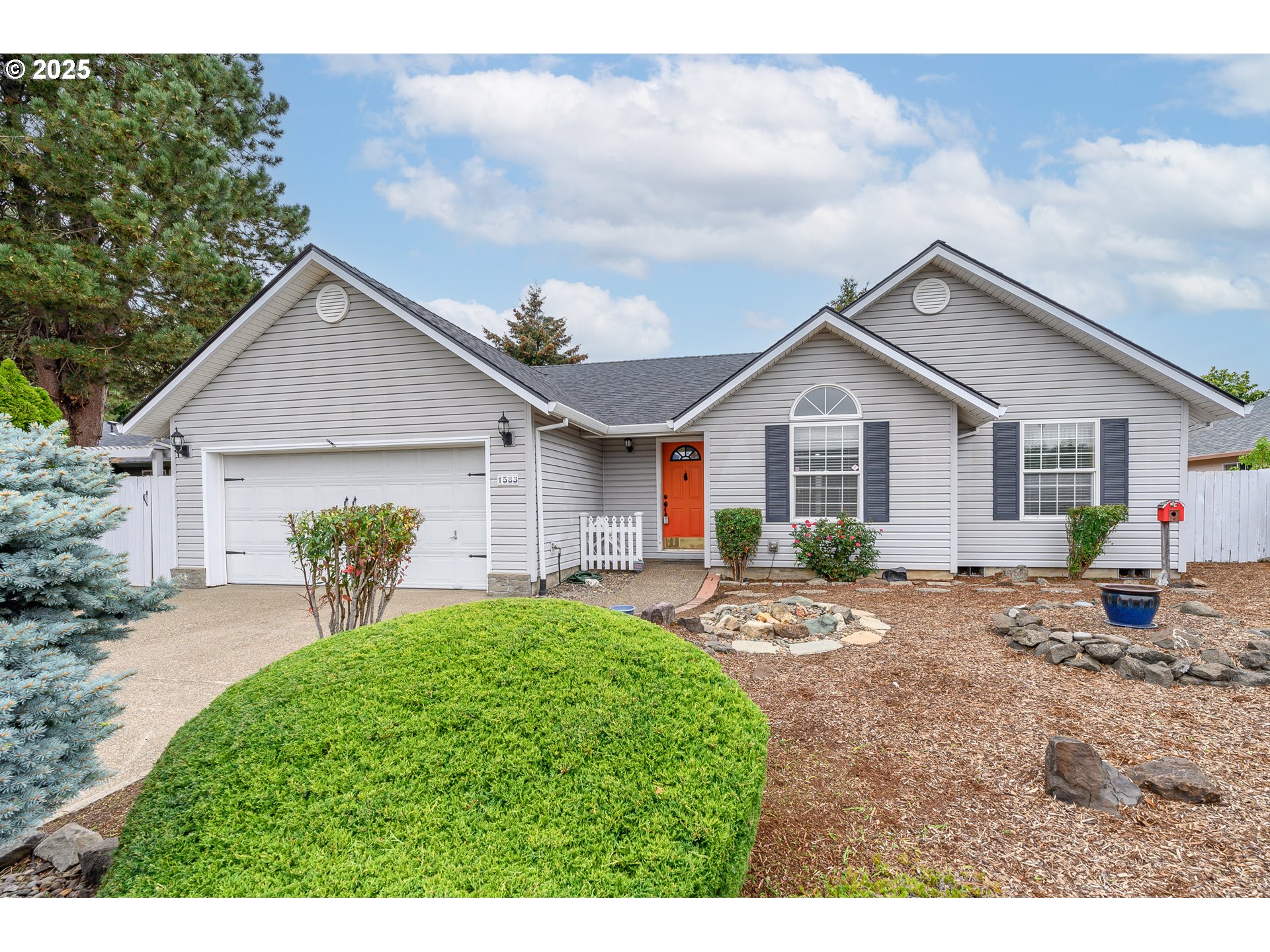 1583 SW JAMES ST, McMinnville