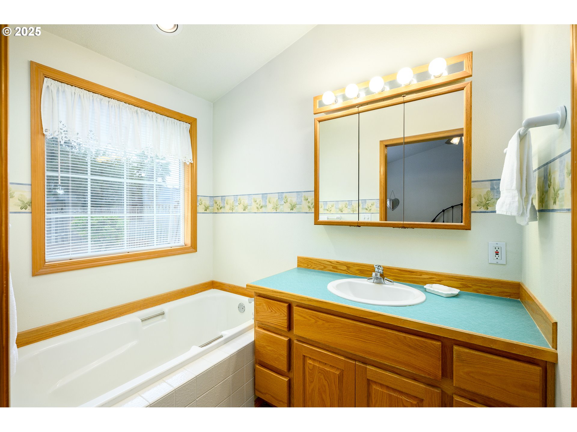 1583 SW JAMES ST, McMinnville