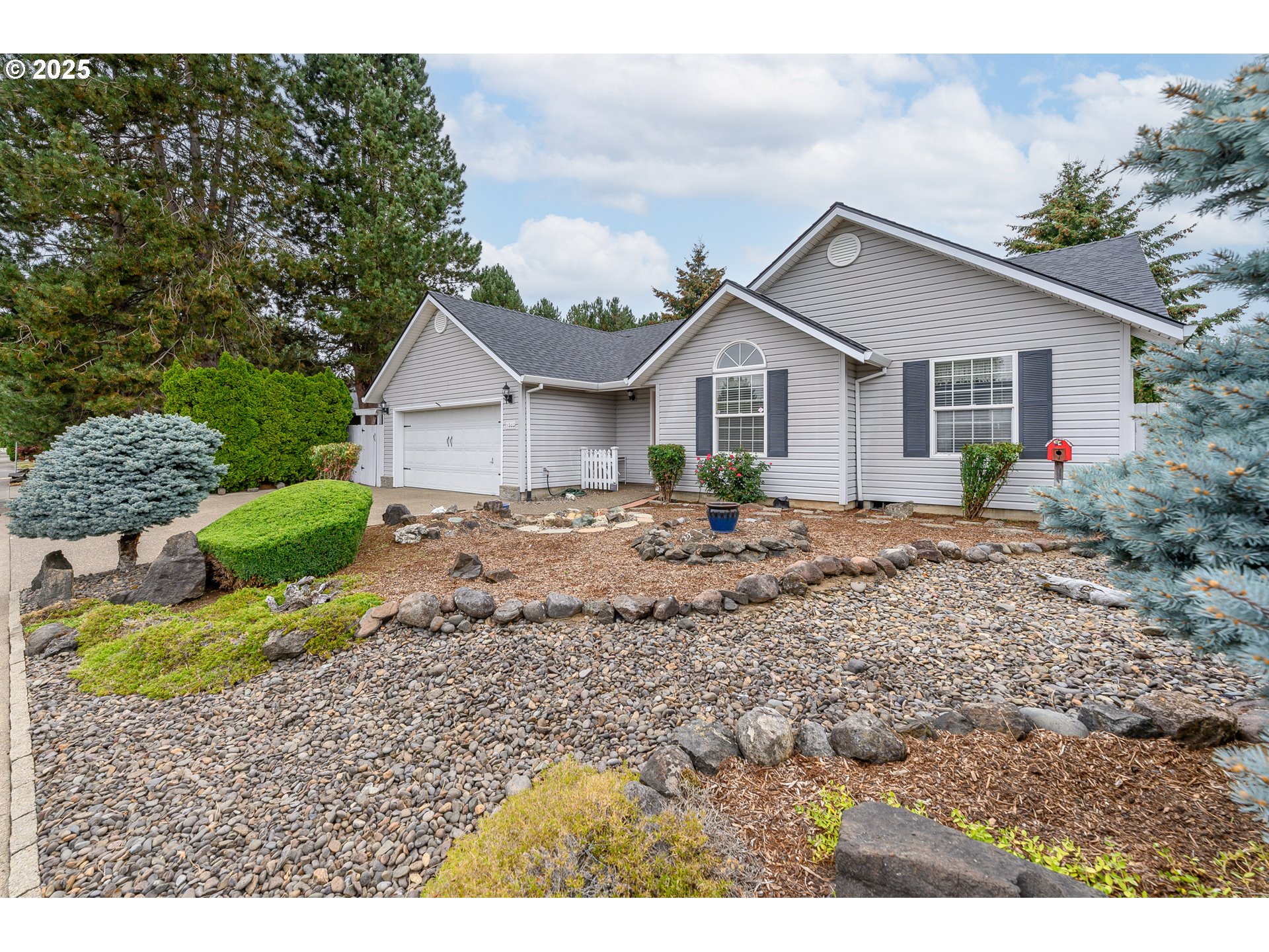 1583 SW JAMES ST, McMinnville