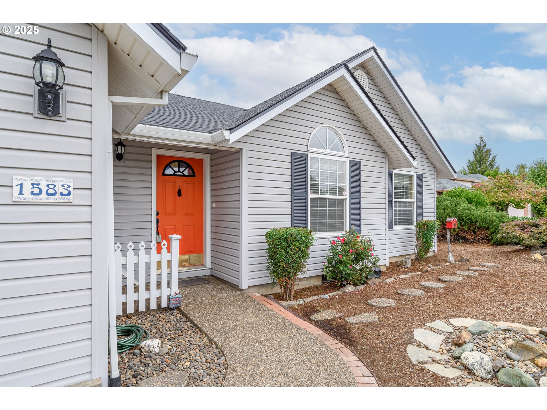 1583 SW JAMES ST, McMinnville