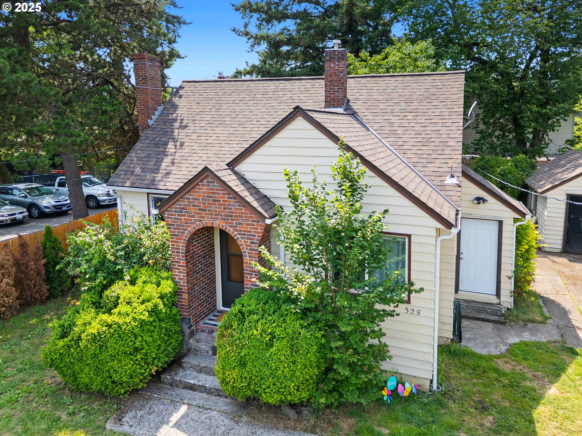 325 SE 162ND AVE