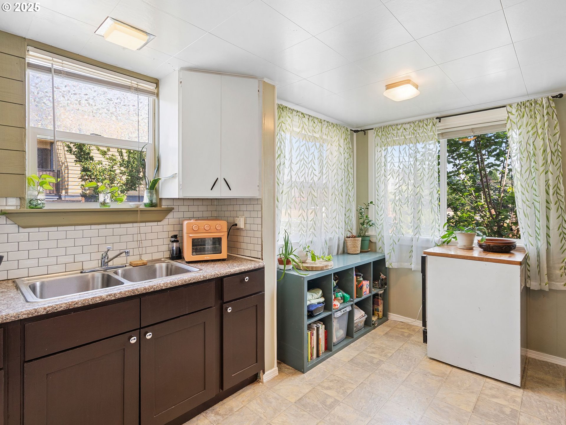 325 SE 162ND AVE