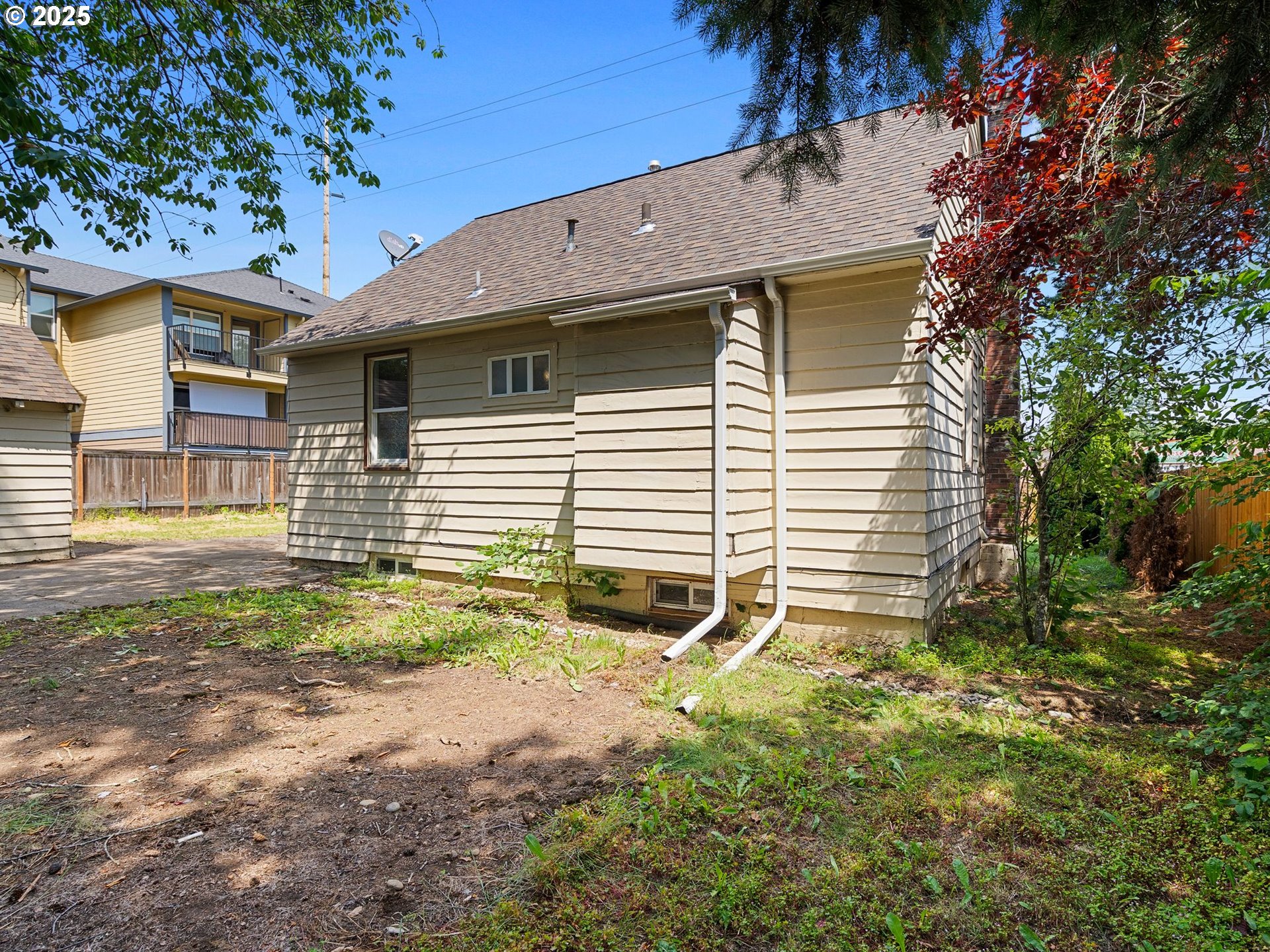 325 SE 162ND AVE