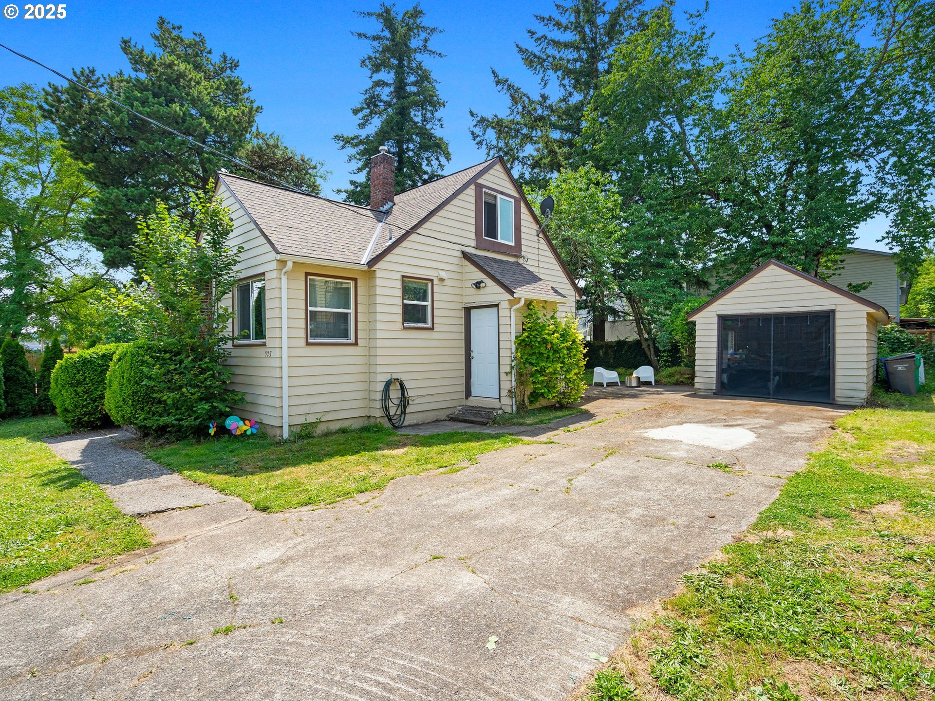 325 SE 162ND AVE