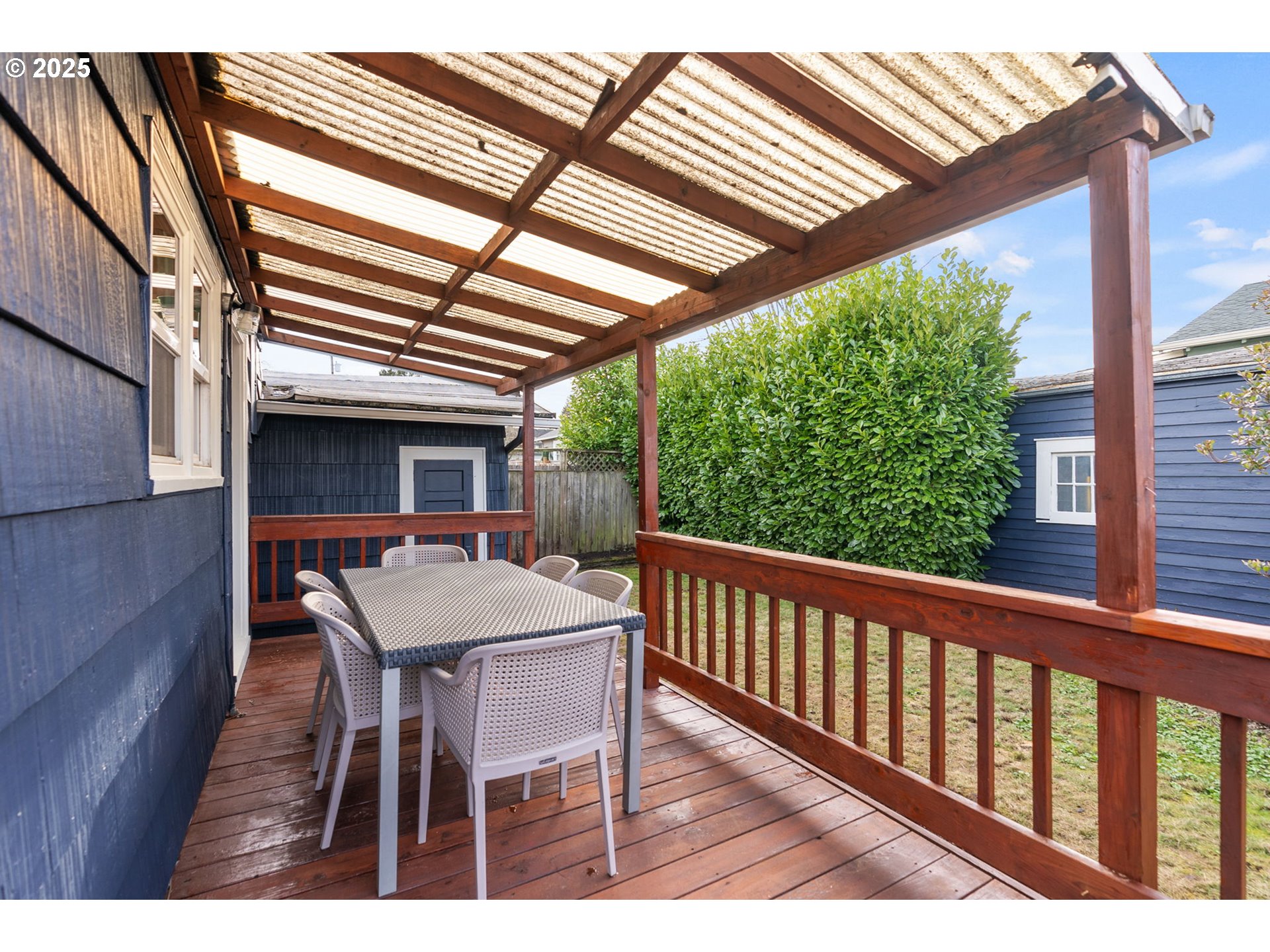 7127 N MISSISSIPPI AVE