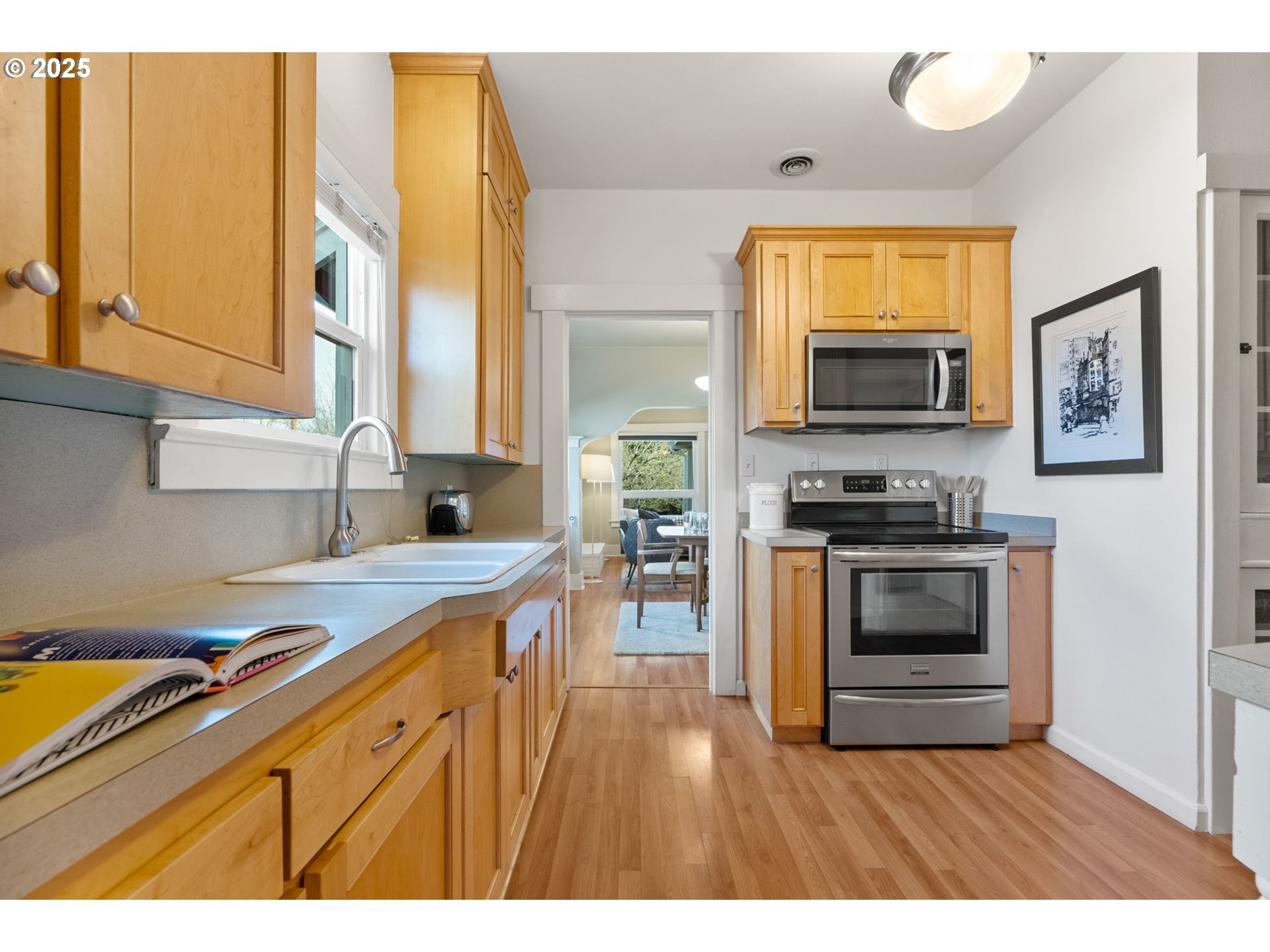 7127 N MISSISSIPPI AVE