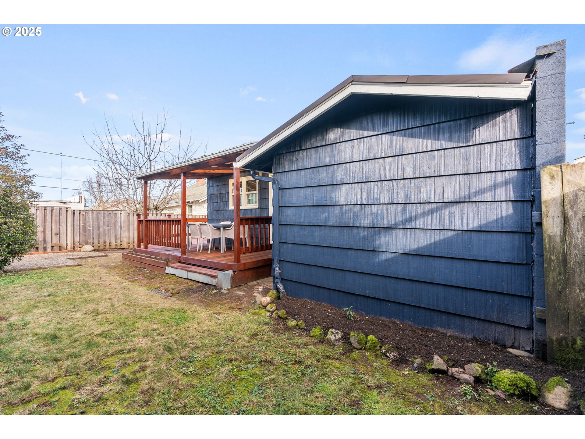 7127 N MISSISSIPPI AVE